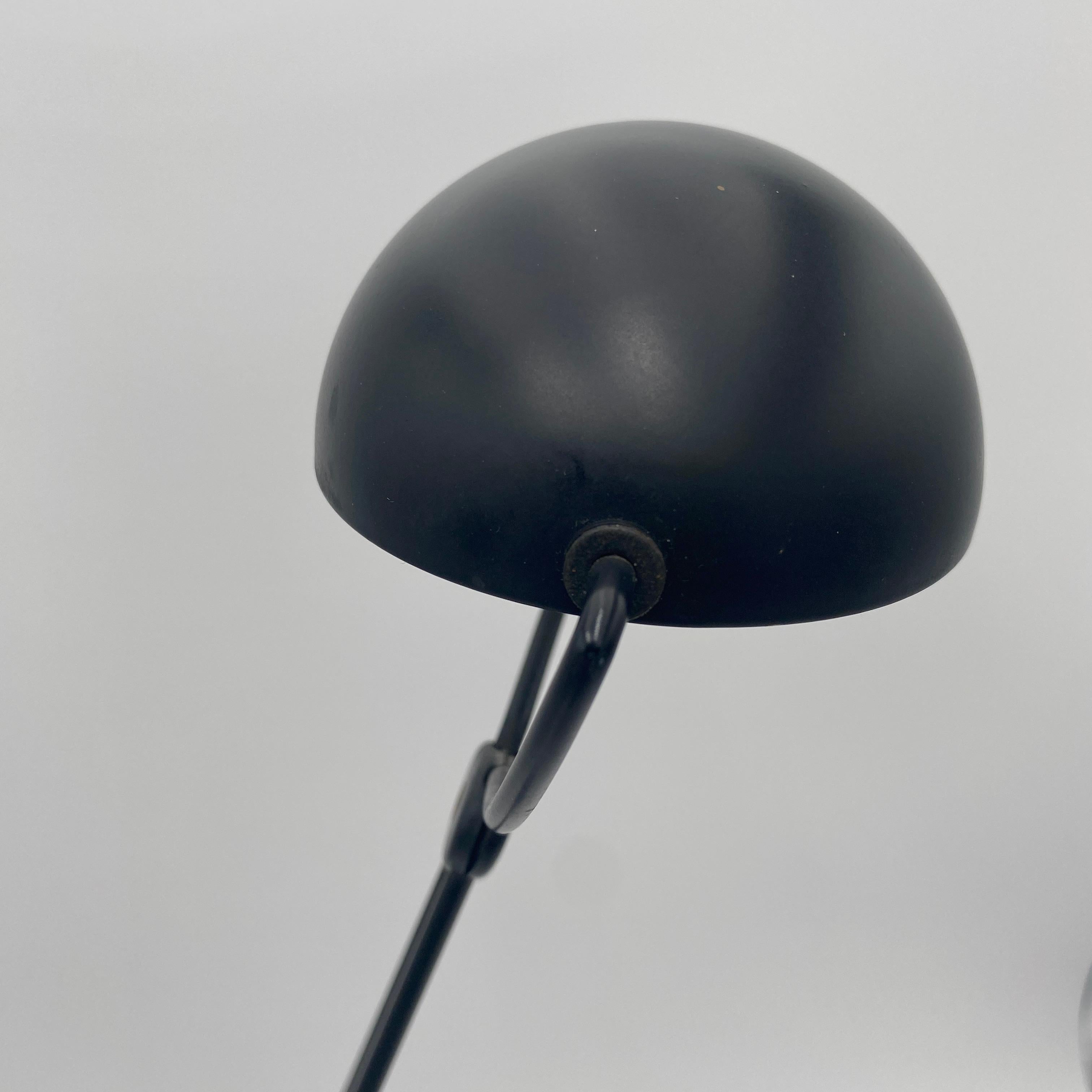 Italienische postmoderne Meridiana-Schreibtischlampe von Paolo Piva für Stefano Cevoli, 1980er Jahre (Metall) im Angebot