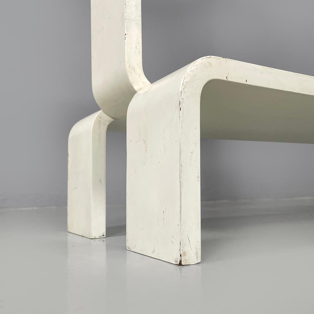 Libreria italiana post-moderna modulare a bordi curvi in legno bianco e nero, anni '80 in vendita 12