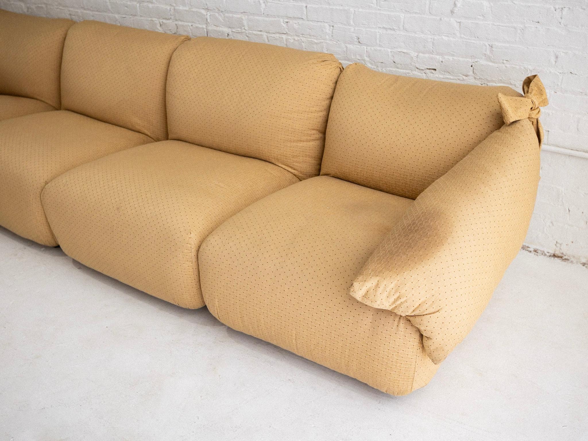 Italian Post Modern Modular Sectional - 6 Pieces In Fair Condition In Brooklyn, NY