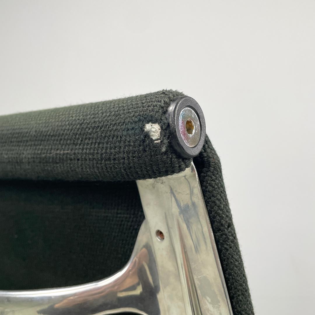 Italian post modern office chair EA108 by Charles and Ray Eames for ICF, 2000s For Sale 1