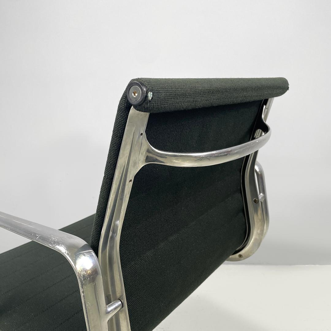 Italian post modern office chair EA108 by Charles and Ray Eames for ICF, 2000s For Sale 3