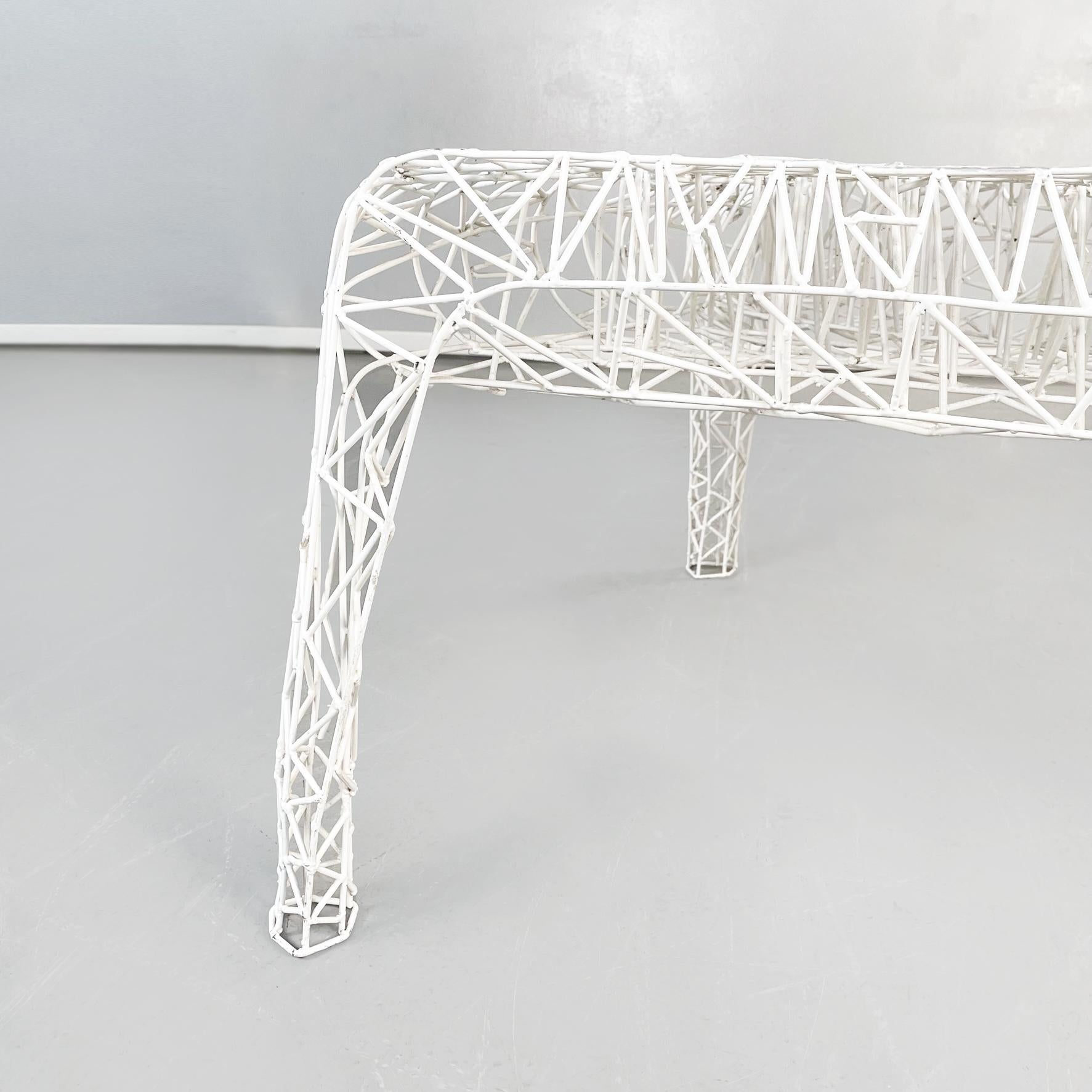Italian Post-Modern Outside Coffee Table in White Tubular Metal, 2000s For Sale 8