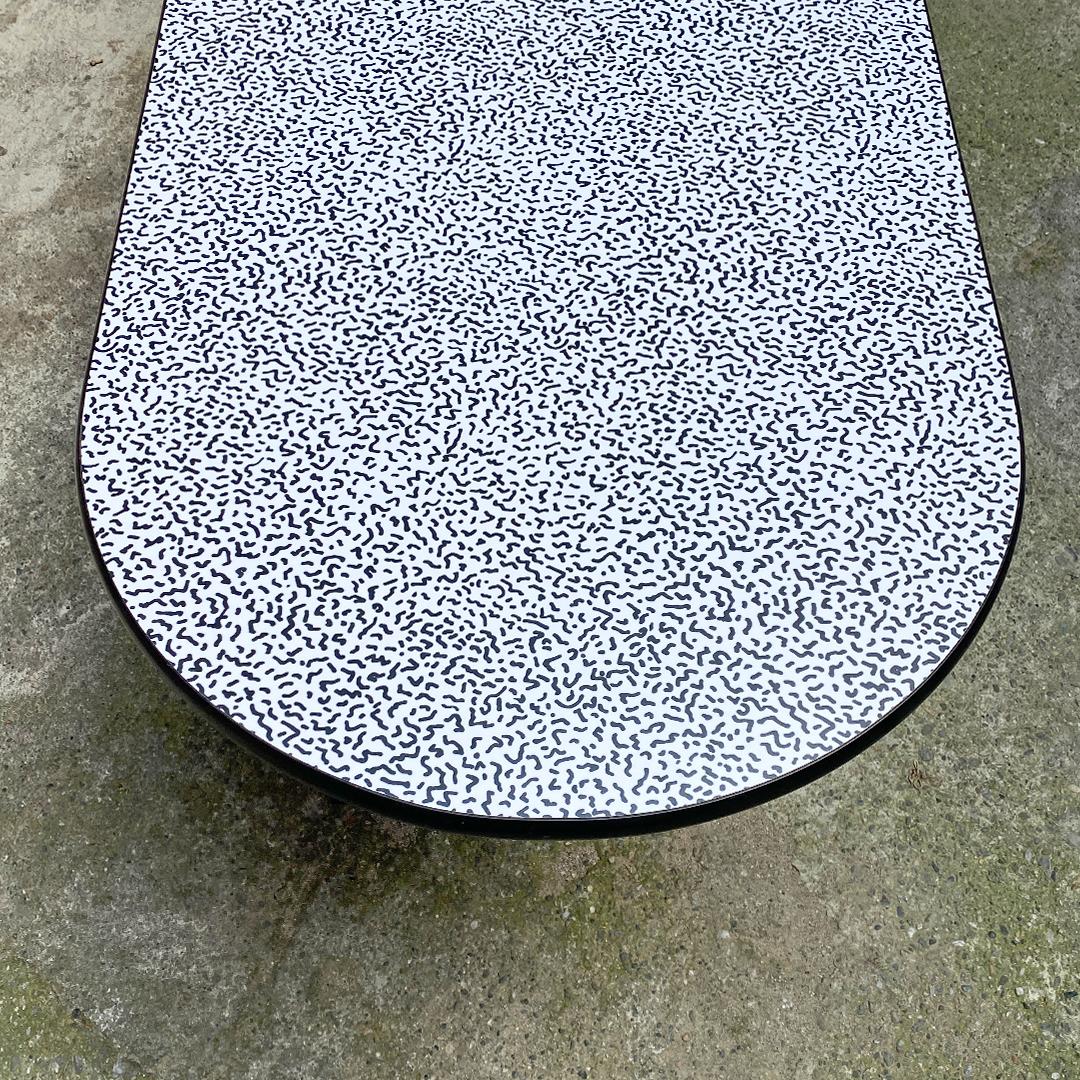 Italian Post Modern Oval Table with Bacterio Texture, Memphis Style, 1980s 1