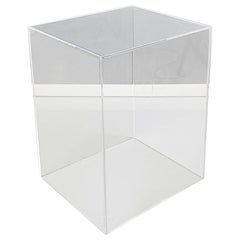 Espositore a piedistallo postmoderno italiano in plexiglass trasparente, anni 1990-2000