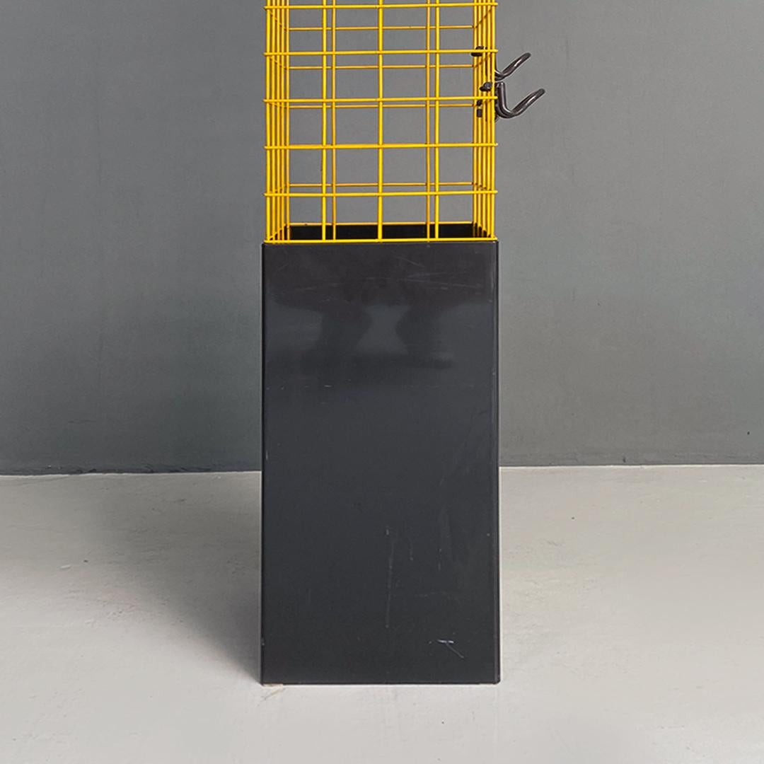 Italian Post Modern Plastic Metal Floor Coat Stand, Anna Castelli, Kartell, 1980 For Sale 2