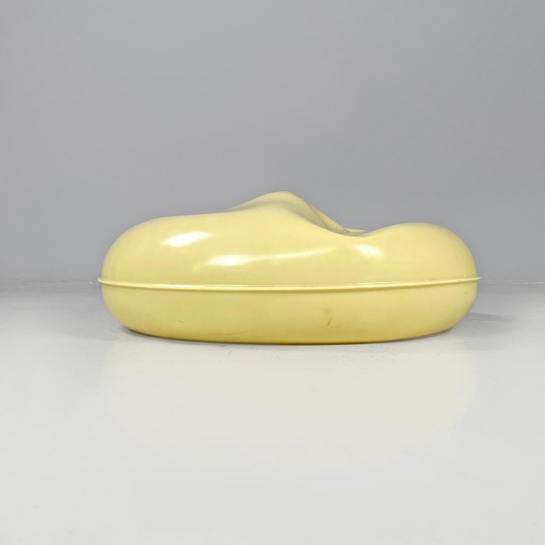 Italian post-modern poufs by Fabrizio Bertero and Andrea Panto for Zanotta 1990s For Sale 4