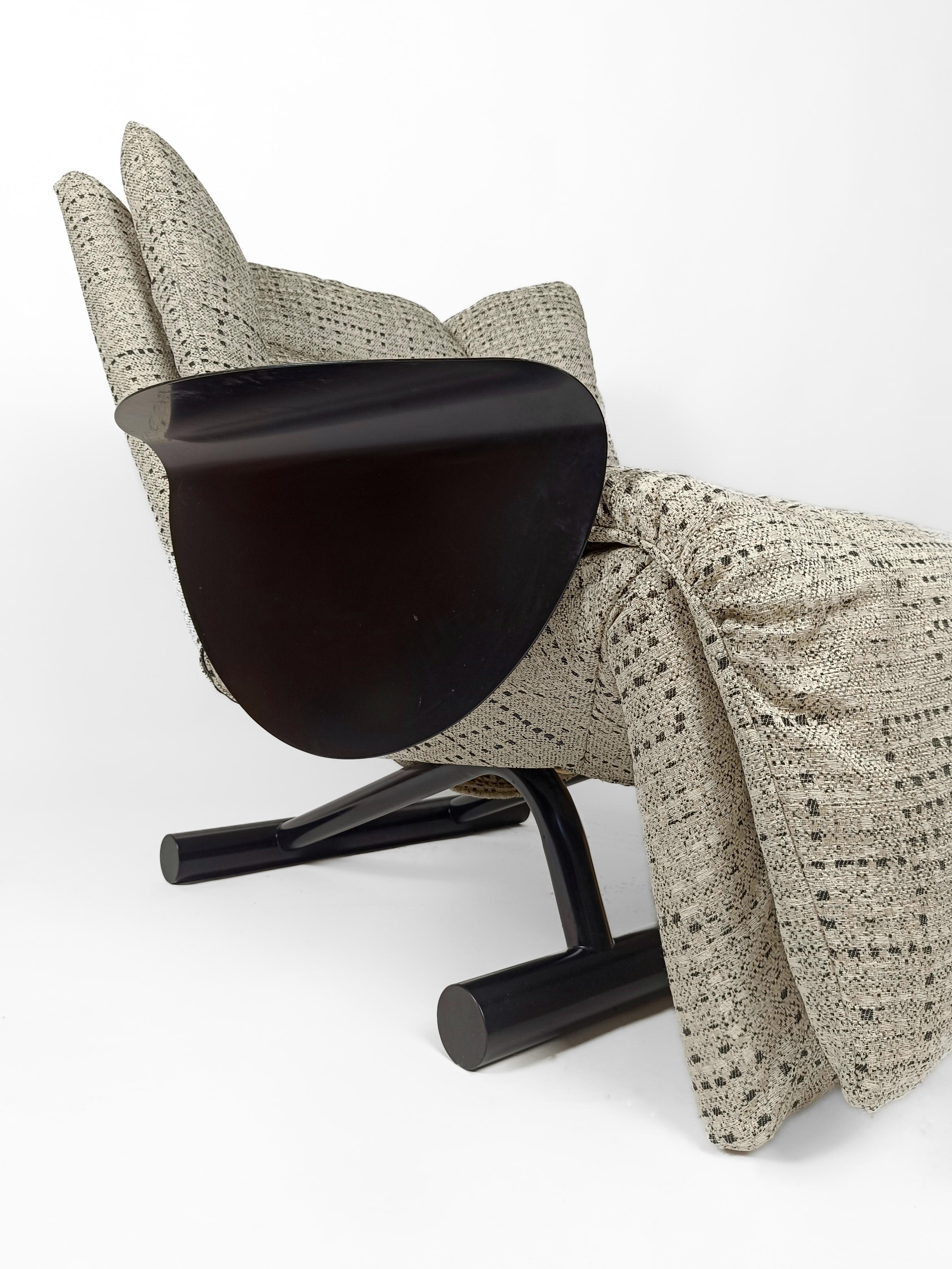 Fauteuil de salon inclinable post-moderne italien, chaise de Cinova, 1980  en vente 9