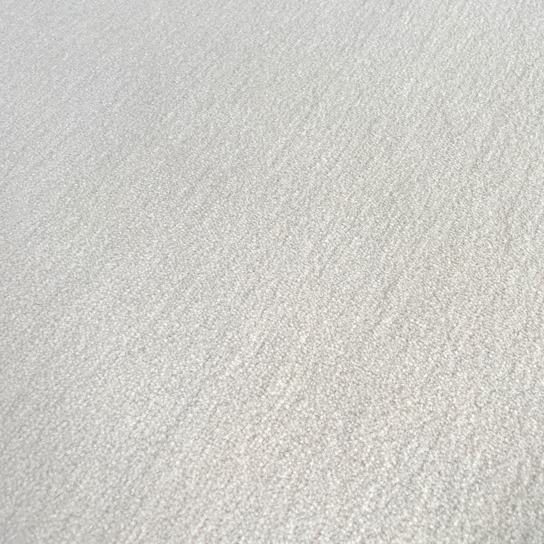 Italian post-modern rectangular synthetic short hair white carpet, 2000s For Sale 5