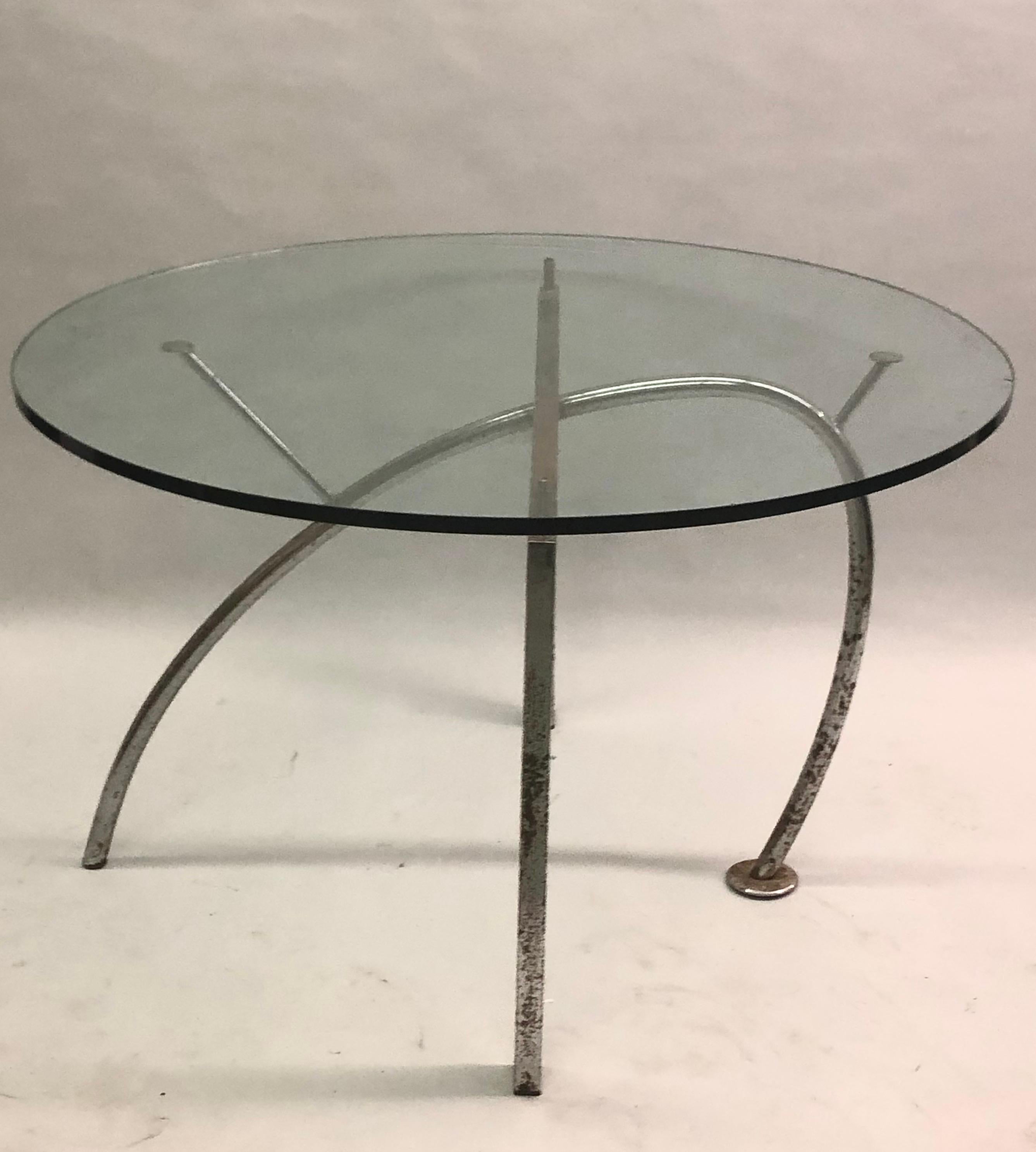 Italian Post Modern Round Dining Table Prototype by Massimo Iosa Ghini In Distressed Condition For Sale In New York, NY