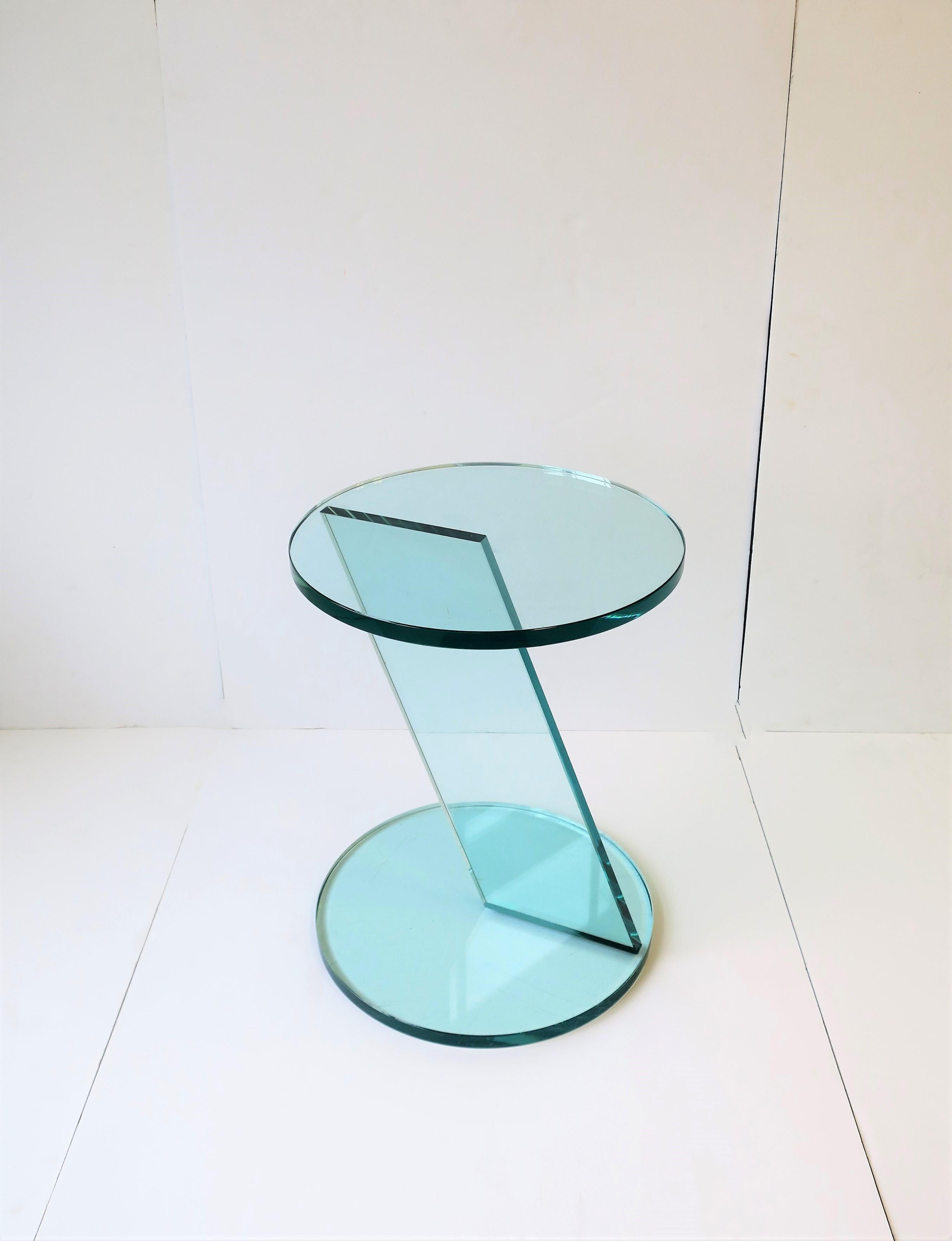 Italian Postmodern Round Glass Side Table or Drinks Table 2