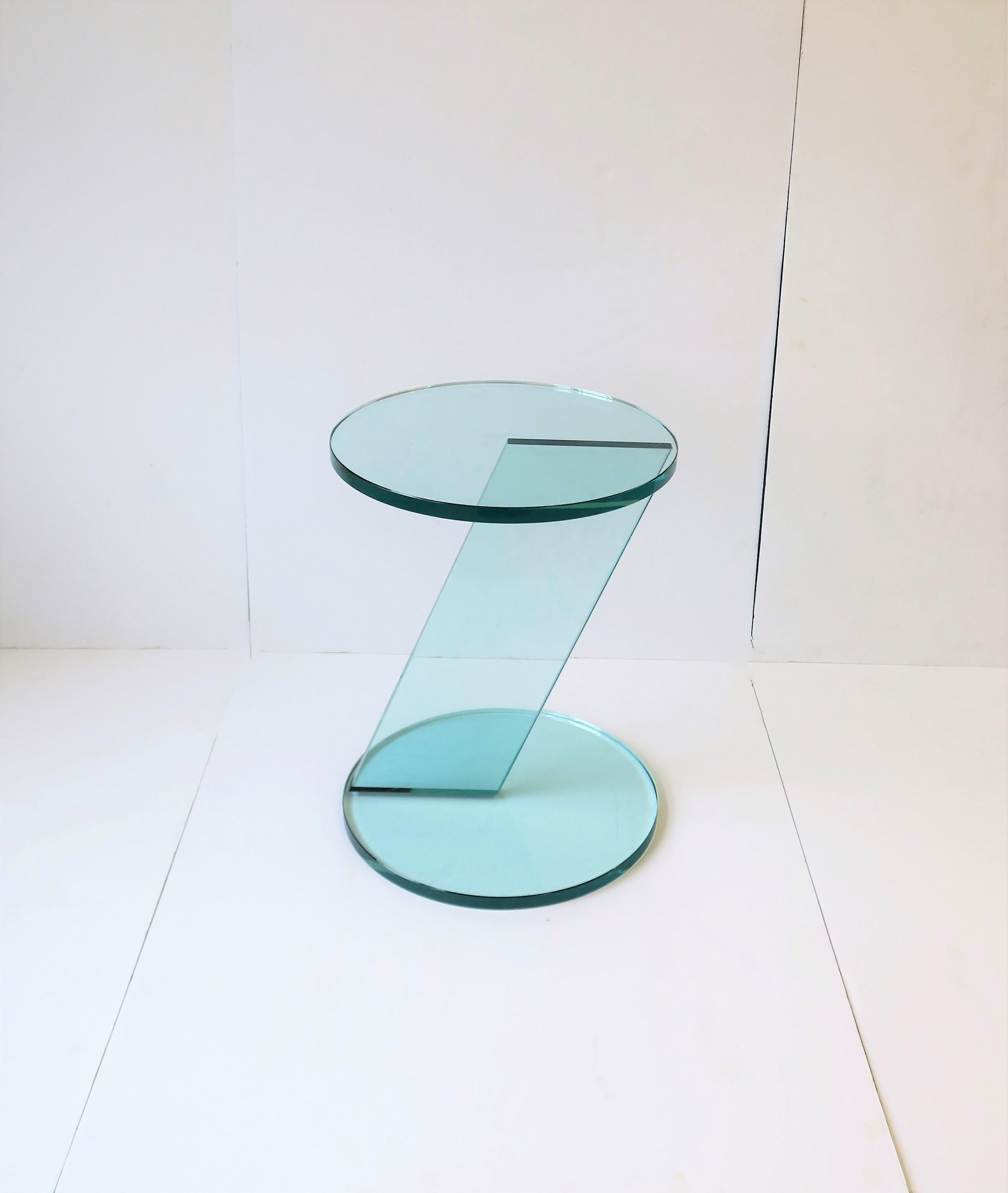 Italian Postmodern Round Glass Side Table or Drinks Table 3