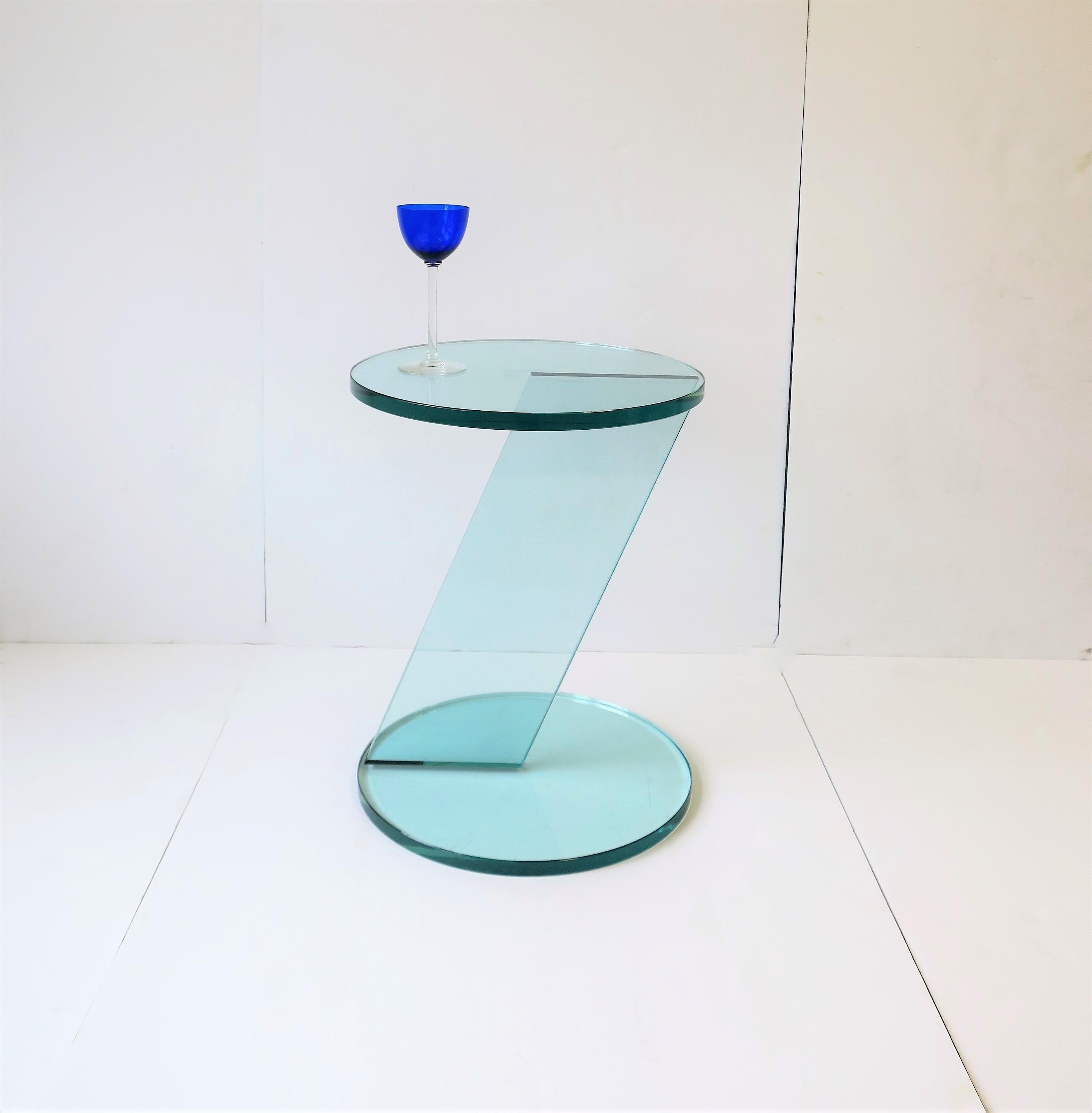 Italian Postmodern Round Glass Side Table or Drinks Table 4