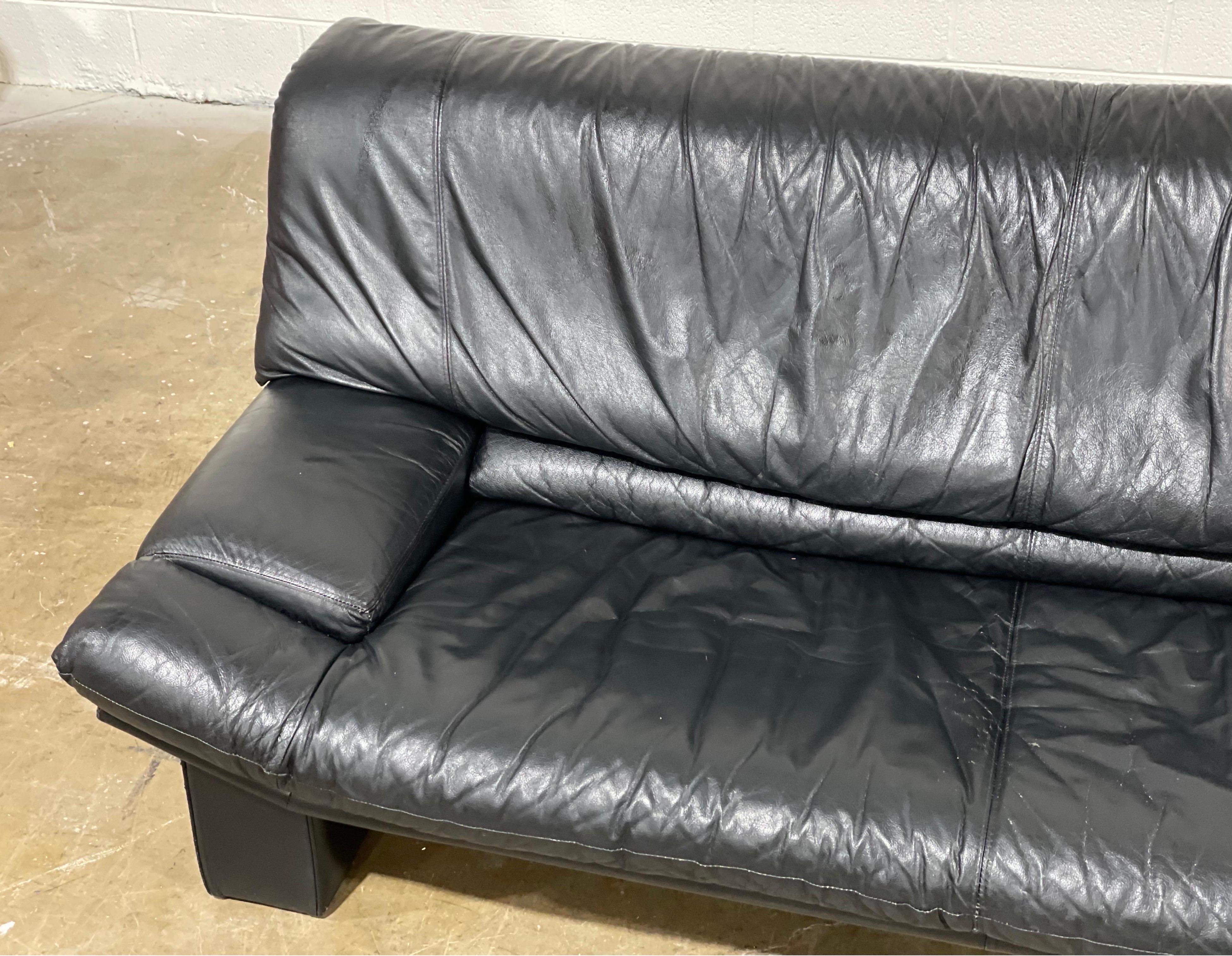 Late 20th Century Italian Post Modern Sofa by Nicoletti Salotti, Vintage Black Leather