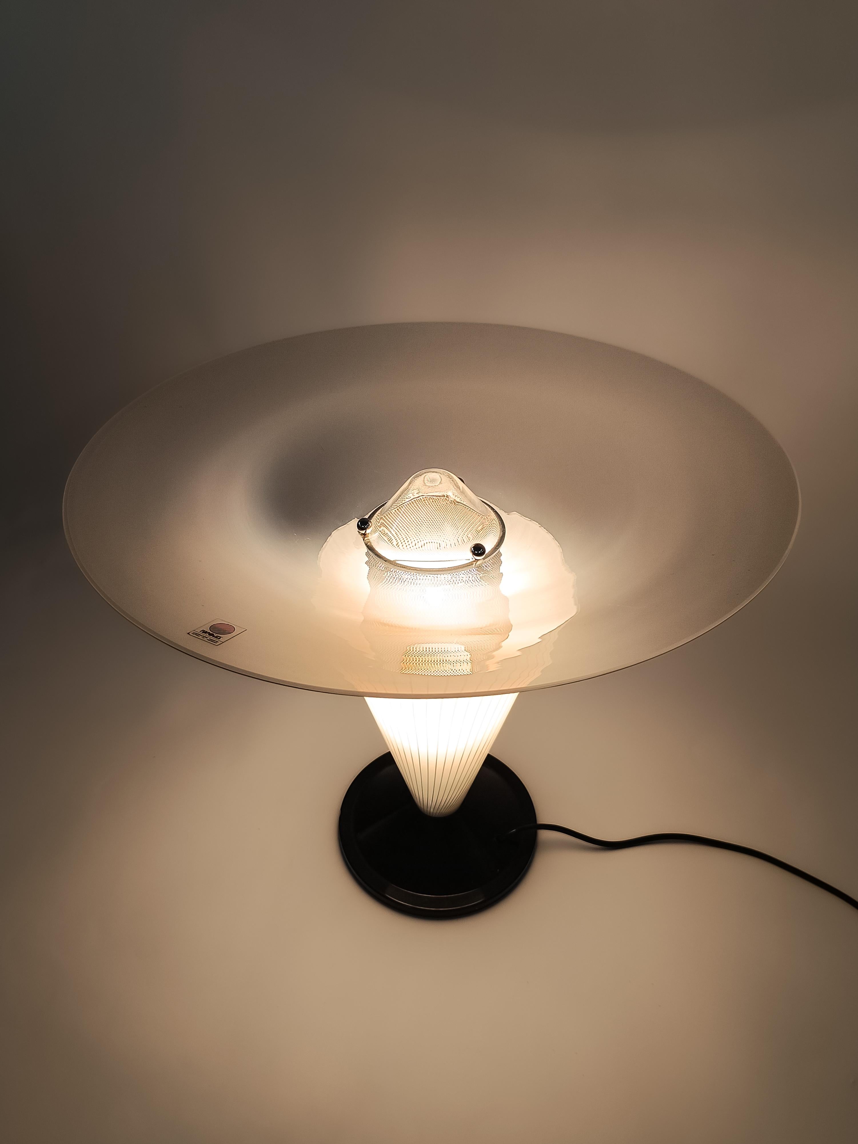 Italian Post Modern Table Lamp made in Murano Glass in the style of Umberto Riva In Good Condition For Sale In Roma, IT