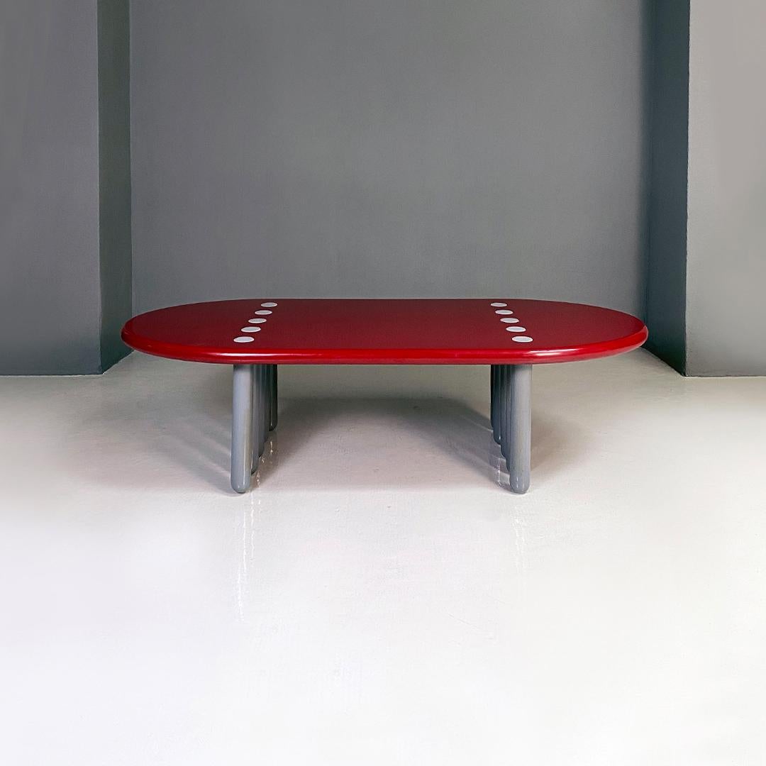Post-Modern Italian Post Modern Ten-Legged Lacquer Bordeaux and Grey Wood Coffee Table 1980s For Sale