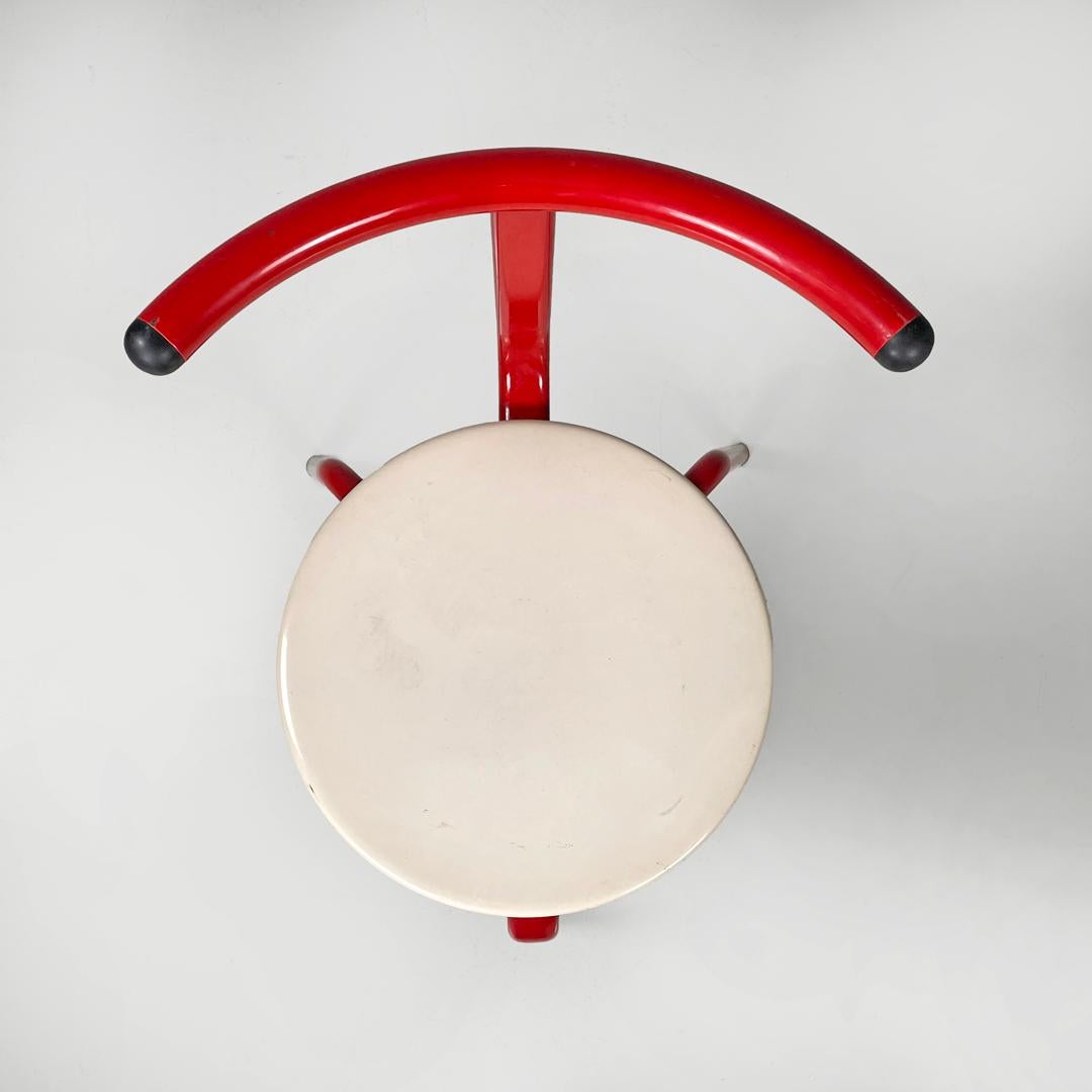 Metal Italian post-modern three legged red and white metal chair with round seat 1980s For Sale