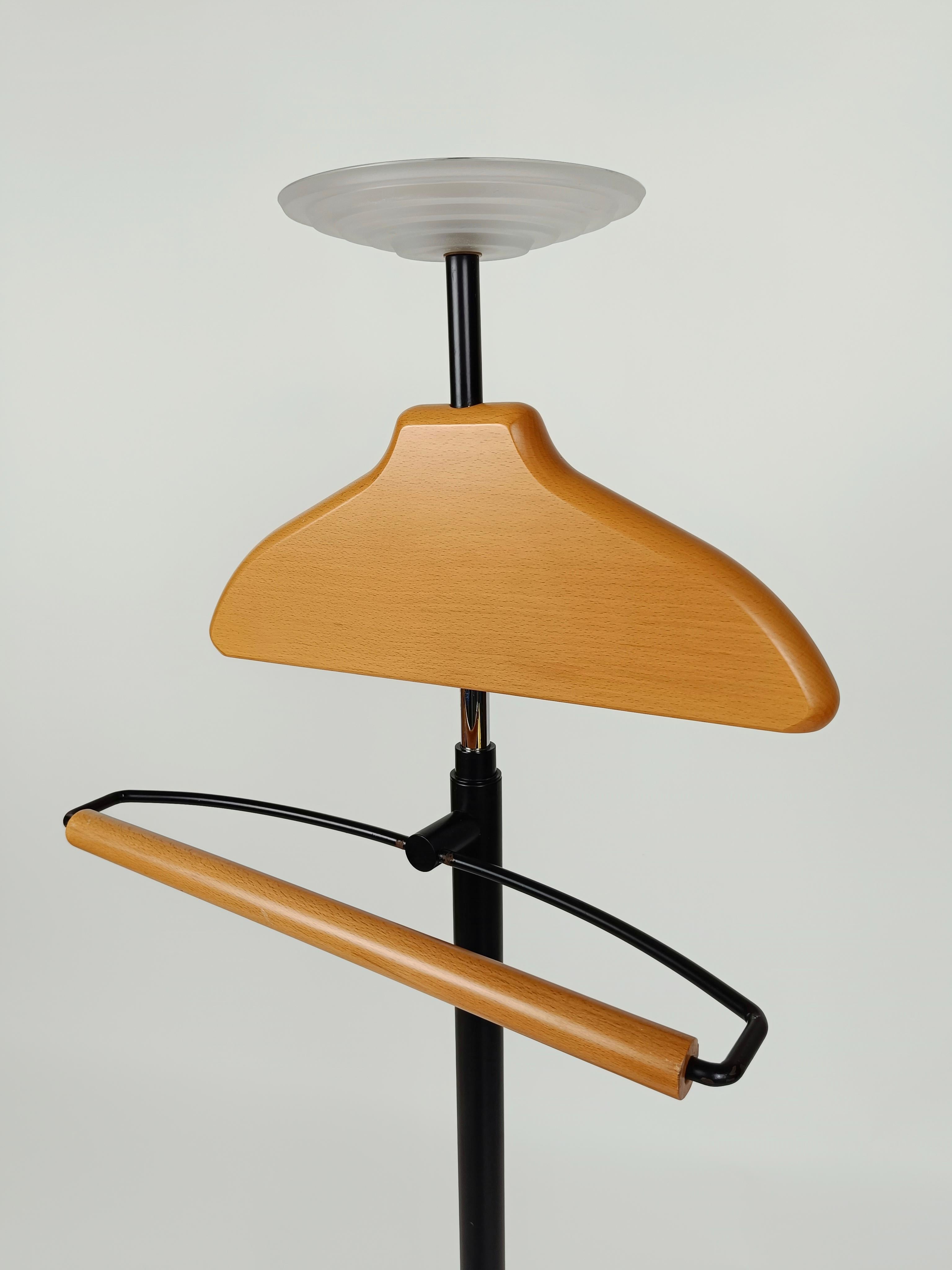 Italian Post Modern Valet Stand by Fontana Arte Made in Glass, Metal and Beech 6
