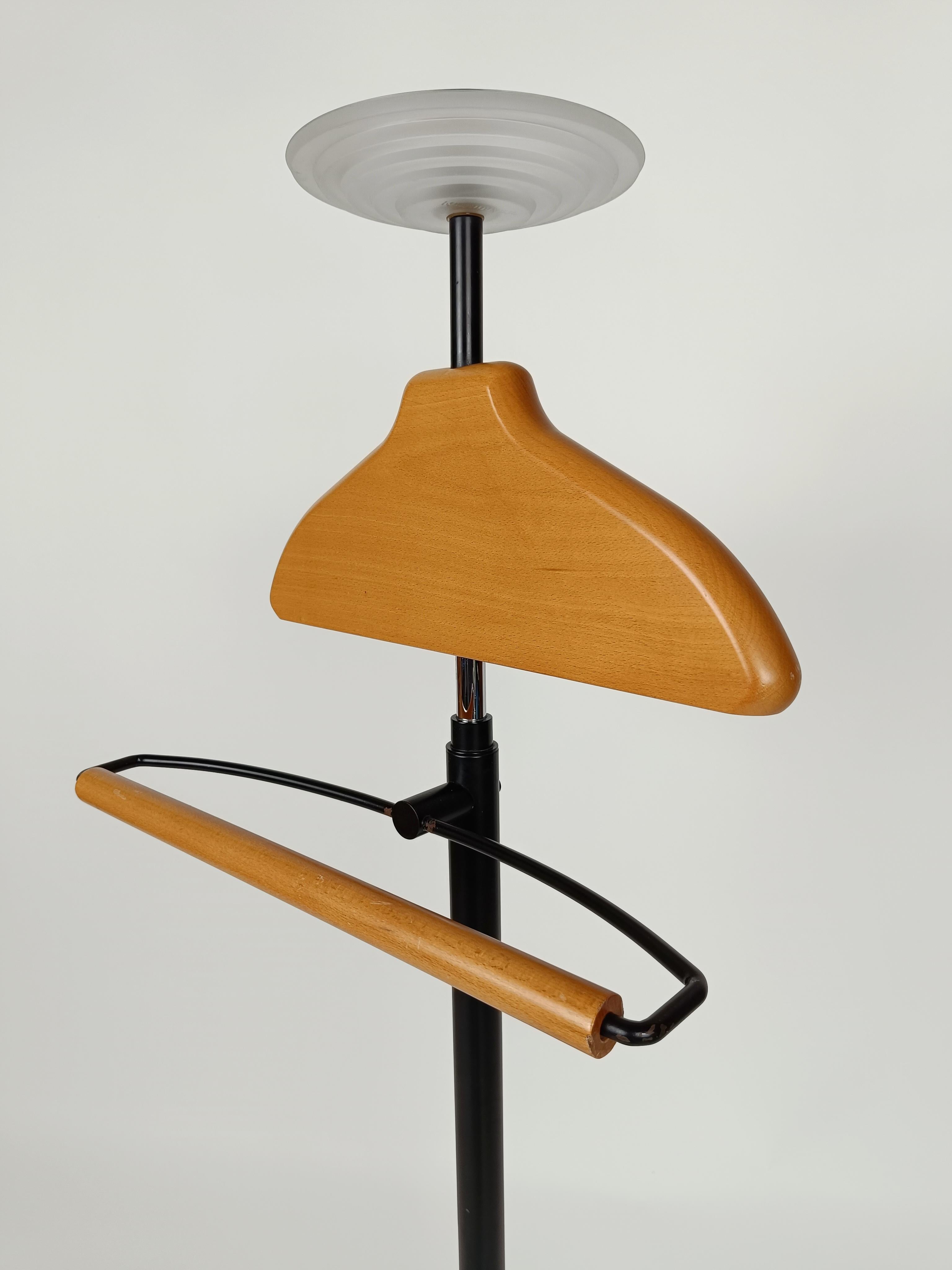 Italian Post Modern Valet Stand by Fontana Arte Made in Glass, Metal and Beech 2