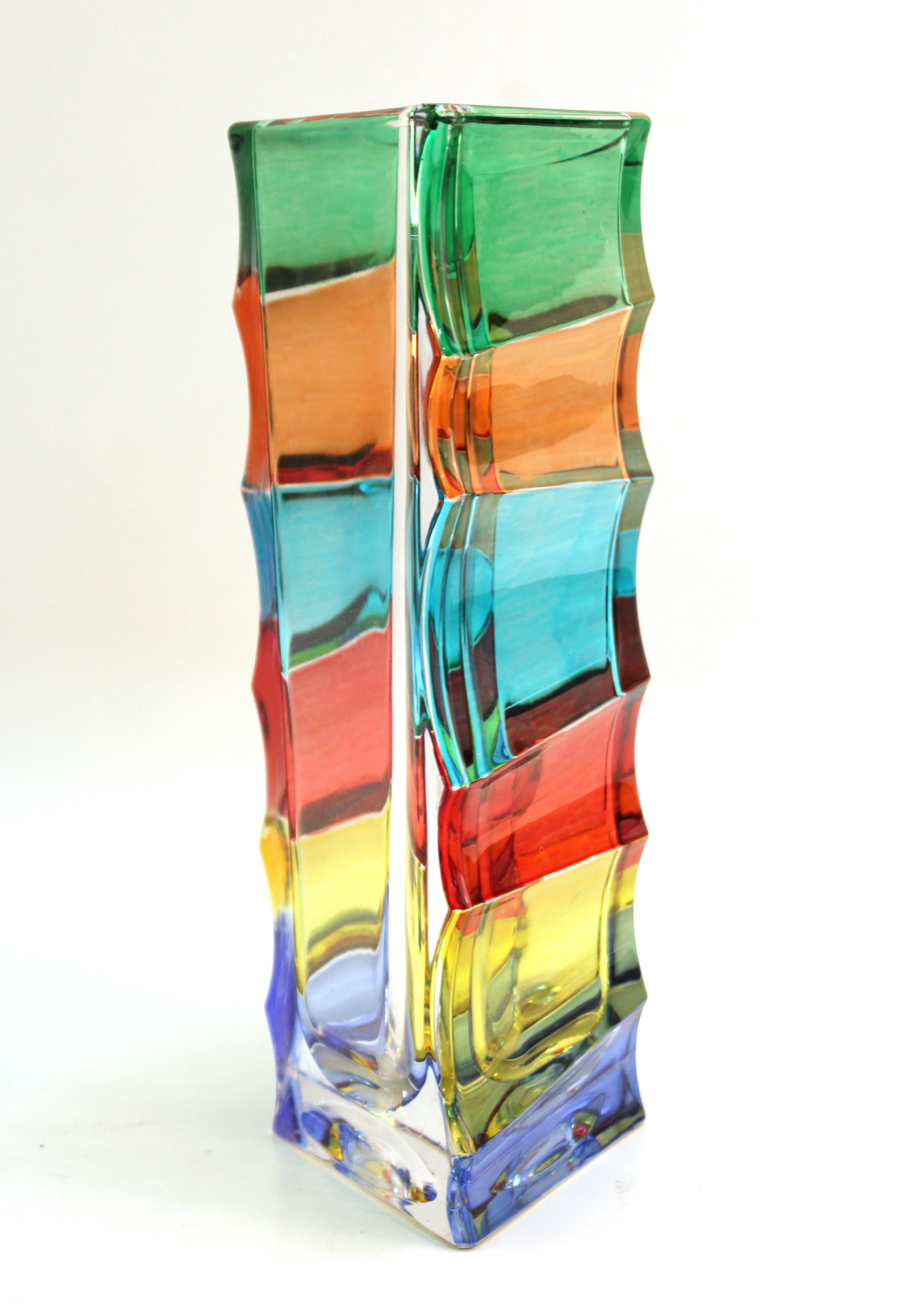 Italian Postmodern Venetian Art Glass Vase by Carullo Collection In Good Condition In Astoria, NY
