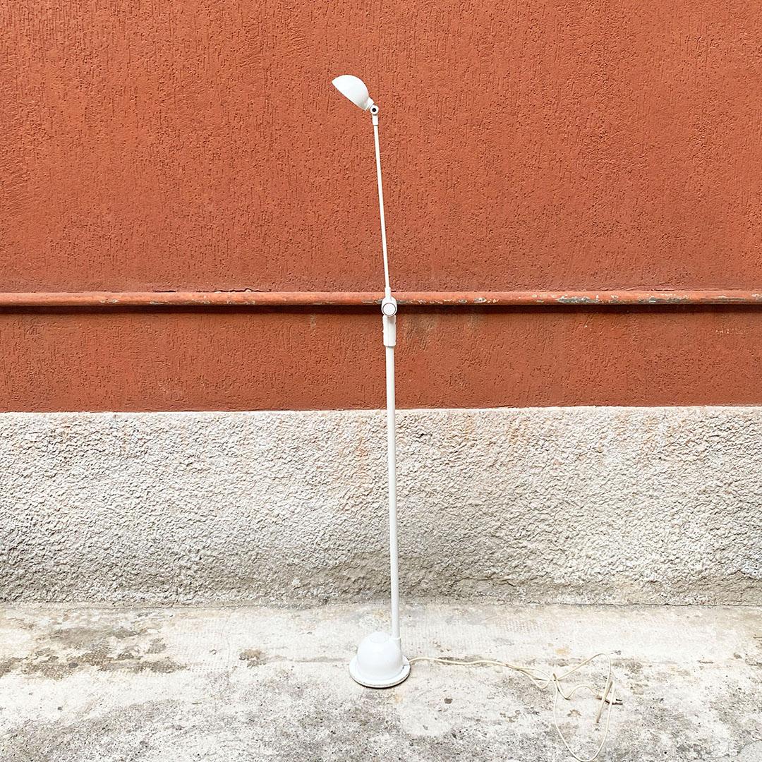 Fin du 20e siècle Lampadaire italien post-moderne en métal blanc et plastique, années 1980 en vente