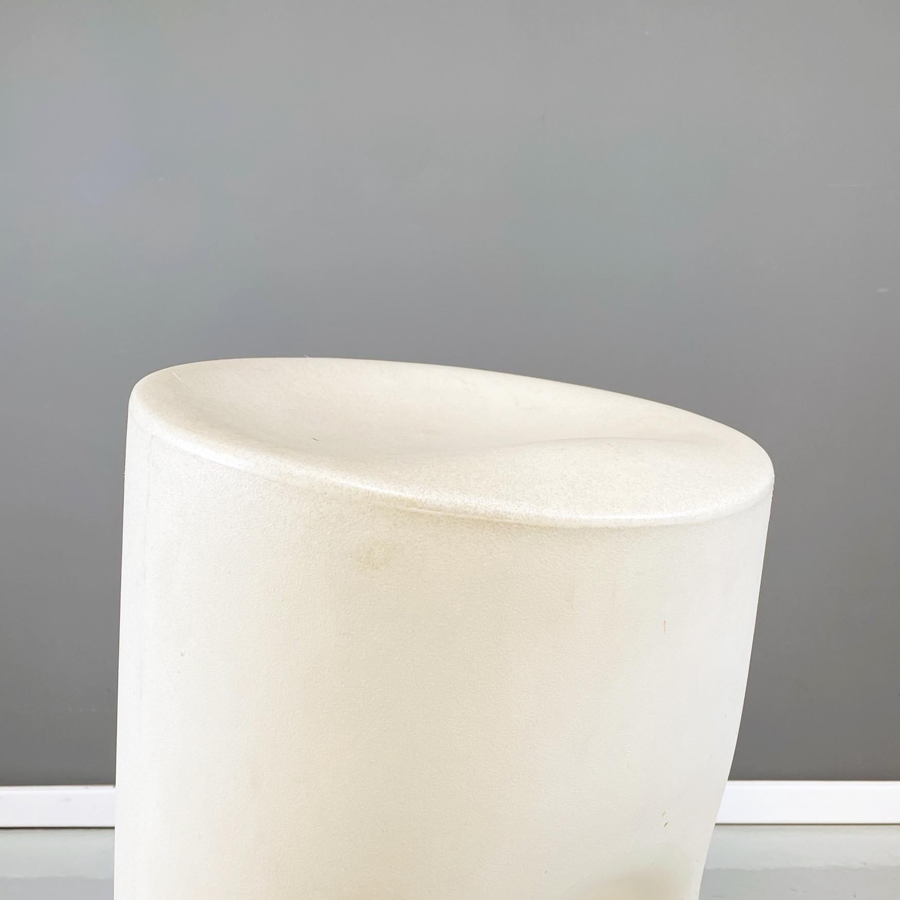 Italian Post Modern White Plastic Stool Tokyo Pop by Yoshioka Driade, 2000s For Sale 1