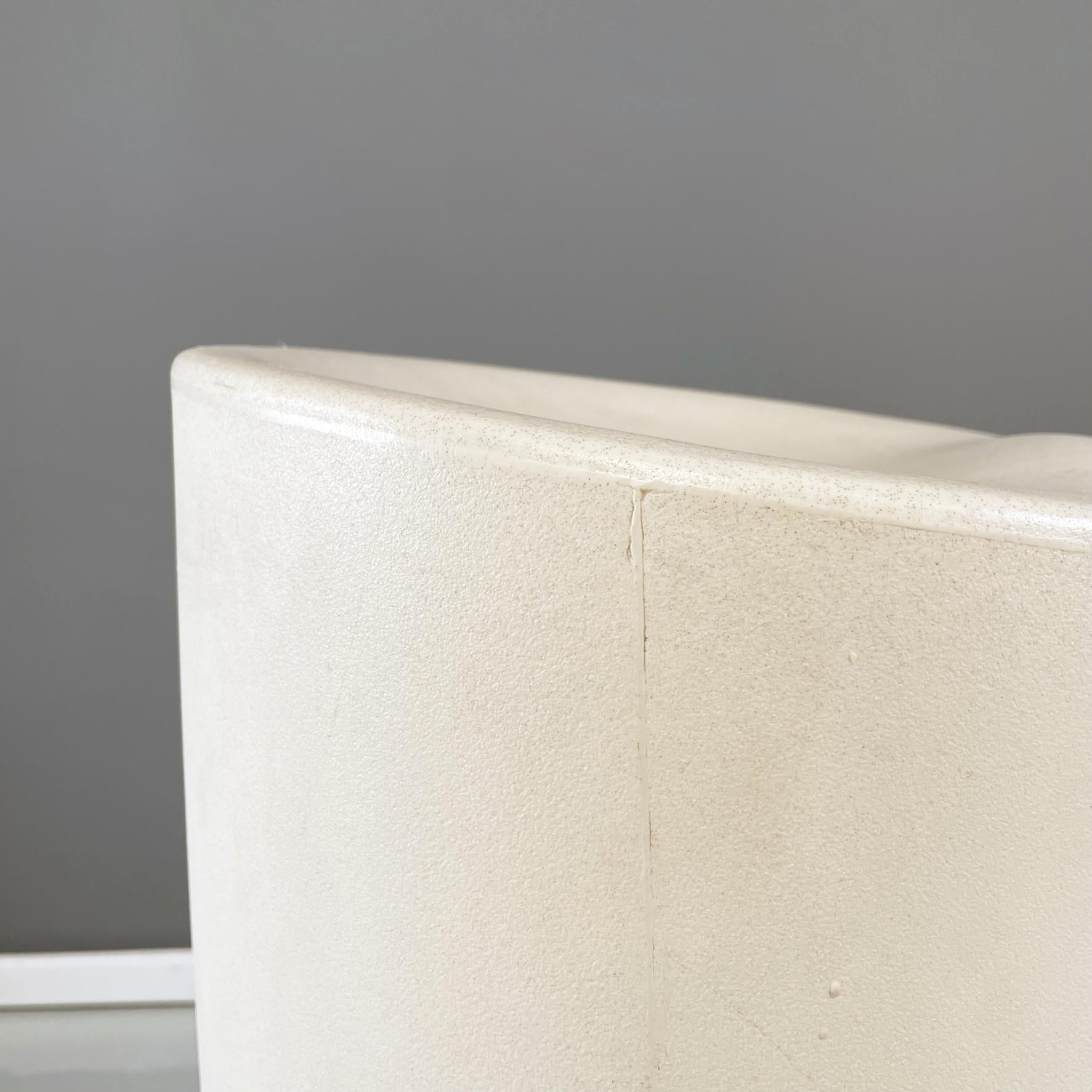 Taburete italiano postmoderno de plástico blanco Tokyo Pop de Yoshioka Driade, década de 2000 Plástico en venta