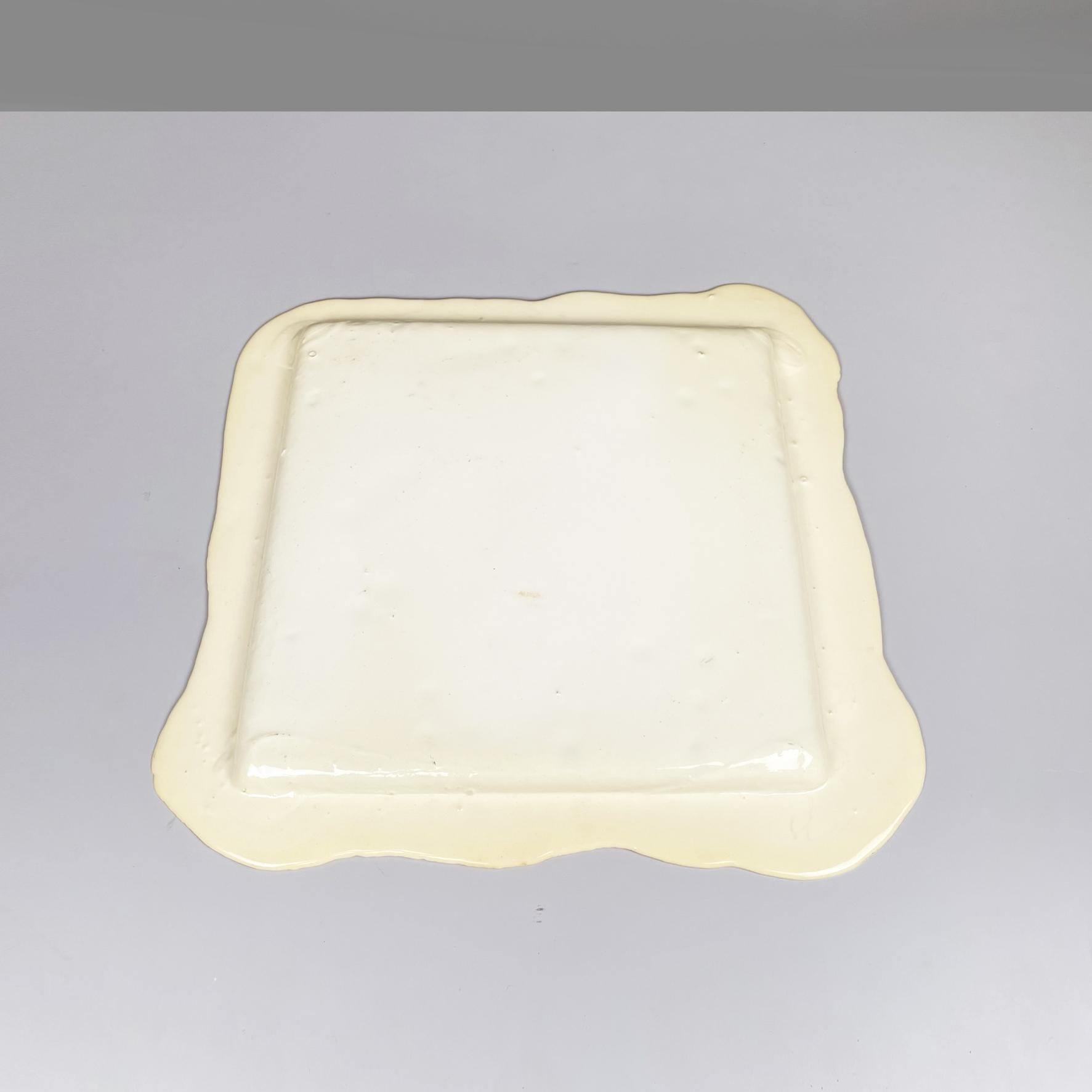 Contemporary Italian post-modern White Resin try-tray by Gaetano Pesce for Fish Design, 2000s For Sale