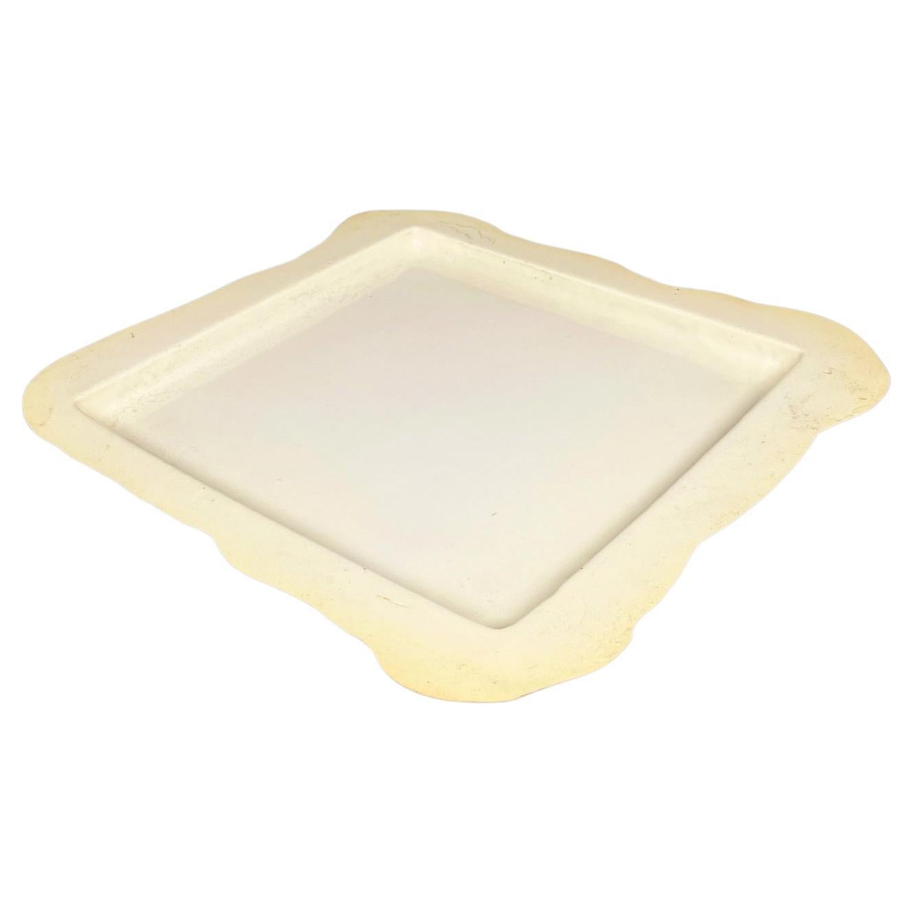 Italian post-modern White Resin try-tray by Gaetano Pesce for Fish Design, 2000s For Sale