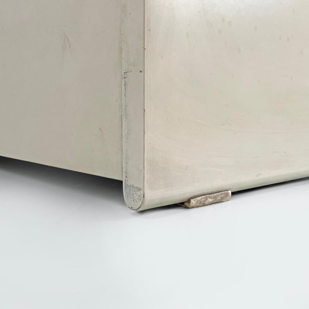Italian post-modern white wood chest of drawers with black plastic handles 1980s For Sale 13