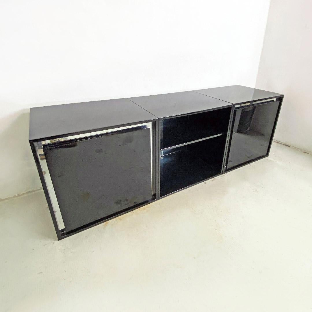 Italian Post Modern Wood Glossy Black and Mirrored Modular Sideboard, 1980s In Good Condition In MIlano, IT