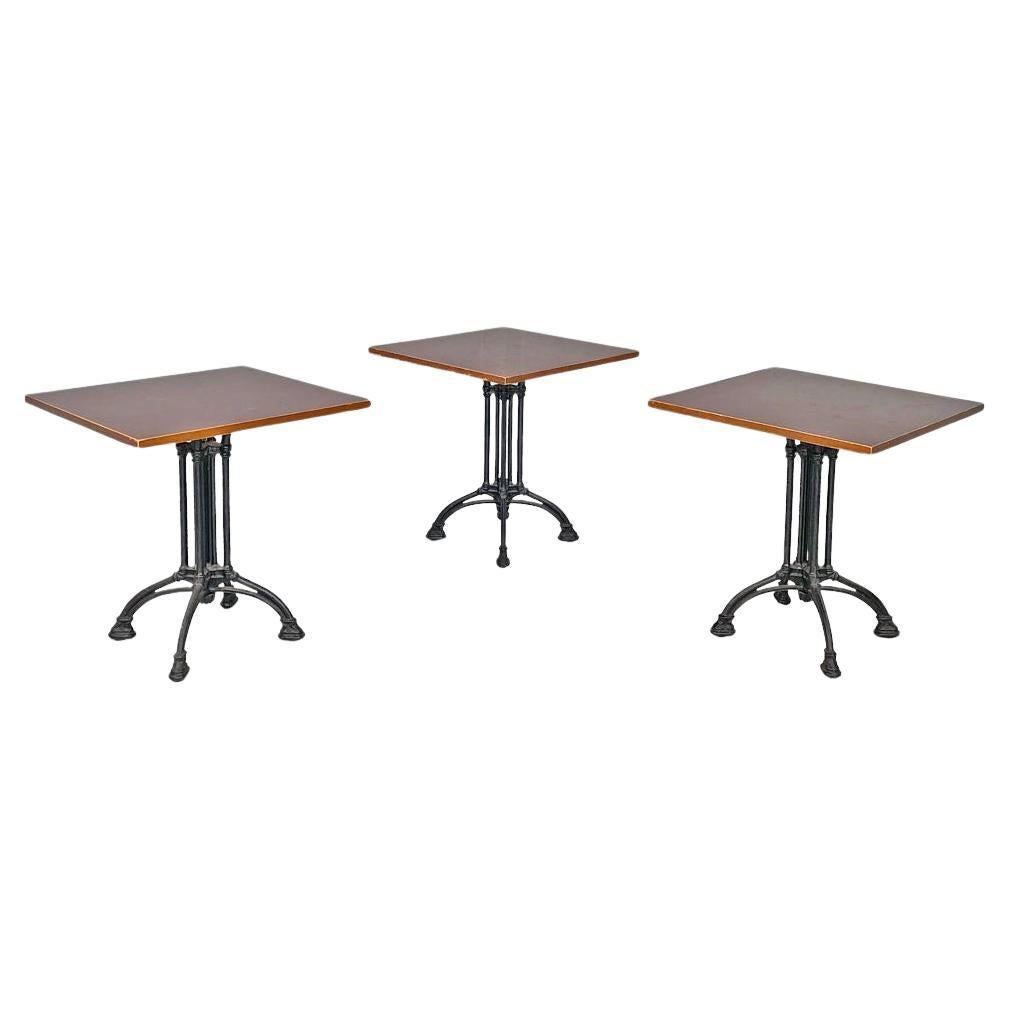 Italienische postmoderne Bartische aus Holz mit Holzplatte und verziertem schwarzem Gusseisen, 1990er Jahre im Angebot