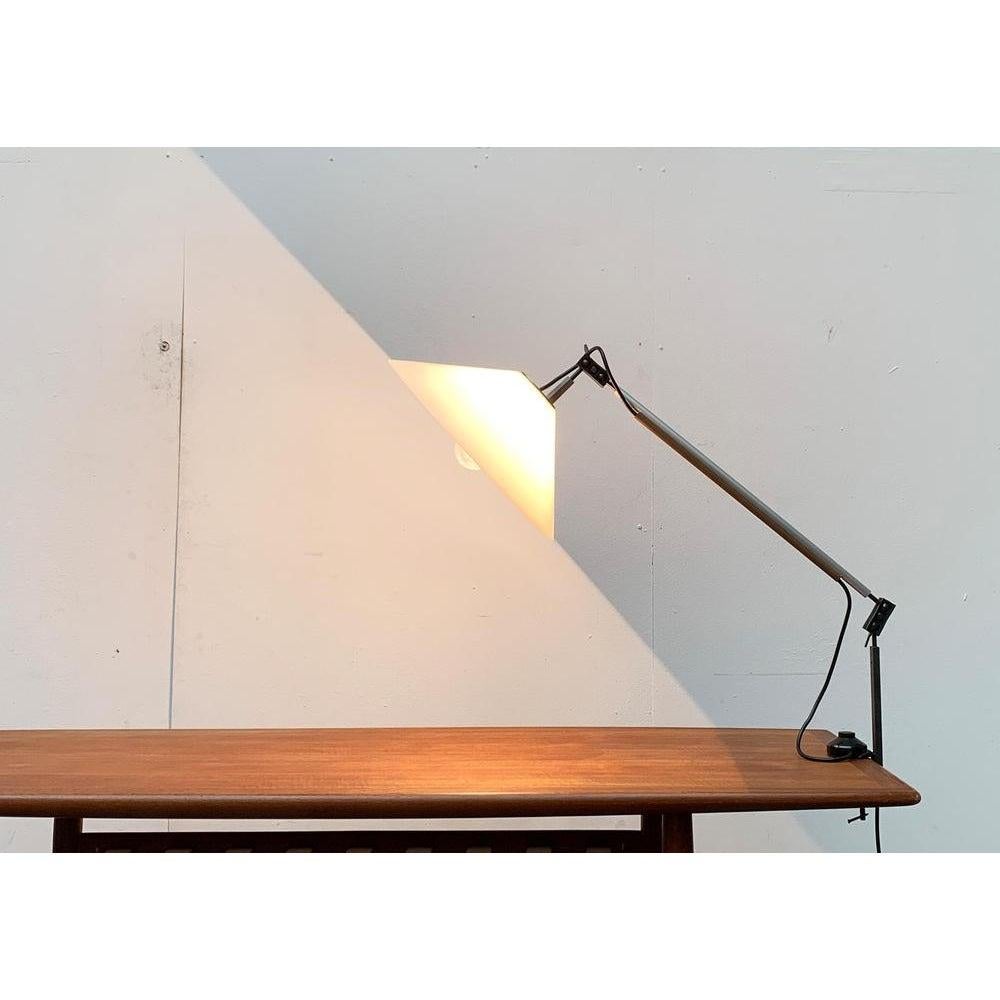 Lampada da tavolo aggregata postmoderna italiana di Enzo Mari & Giancarlo Fassina, anni '70 in vendita 1