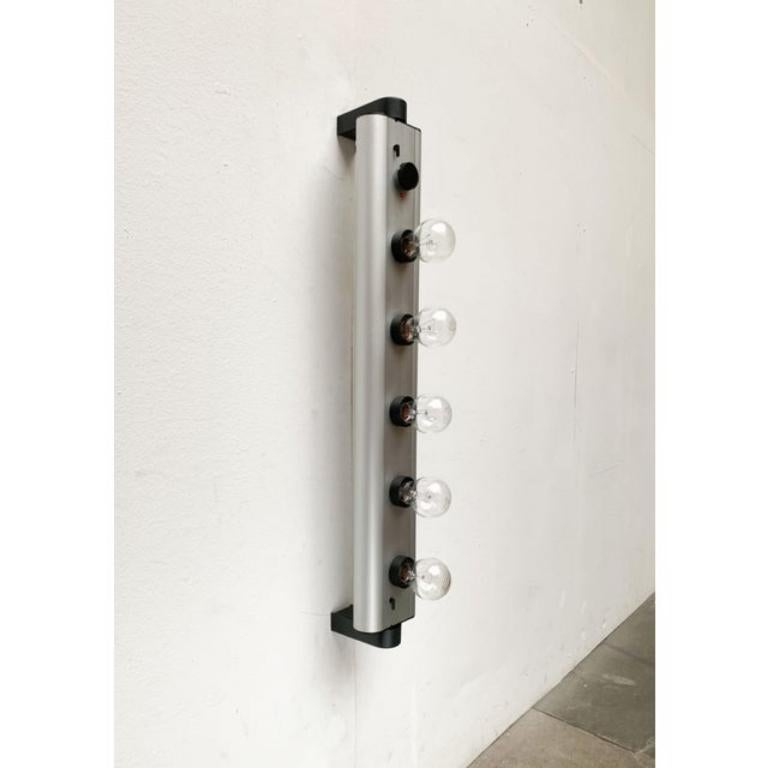 Metal Italian Postmodern Aton Barra Wall Lamp by Ernesto Gismondi for Artemide, 1980s For Sale