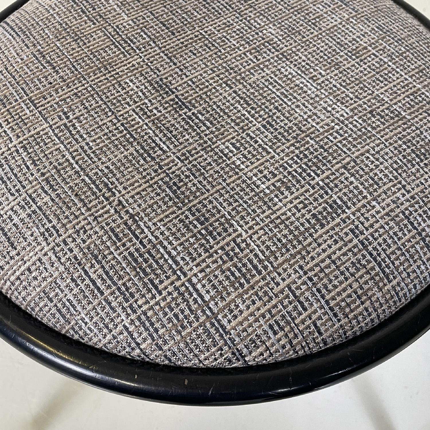 Chaises postmodernes italiennes en métal noir et tissu gris à assise ronde, années 1980. en vente 5