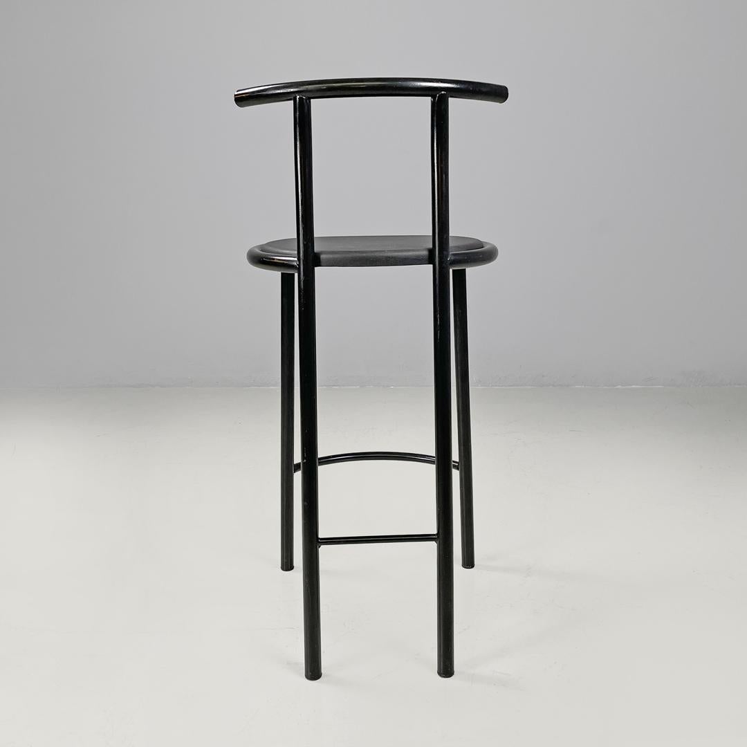 Métal Tabourets postmodernes italiens en métal noir et caoutchouc par Fly Line, années 1990 en vente