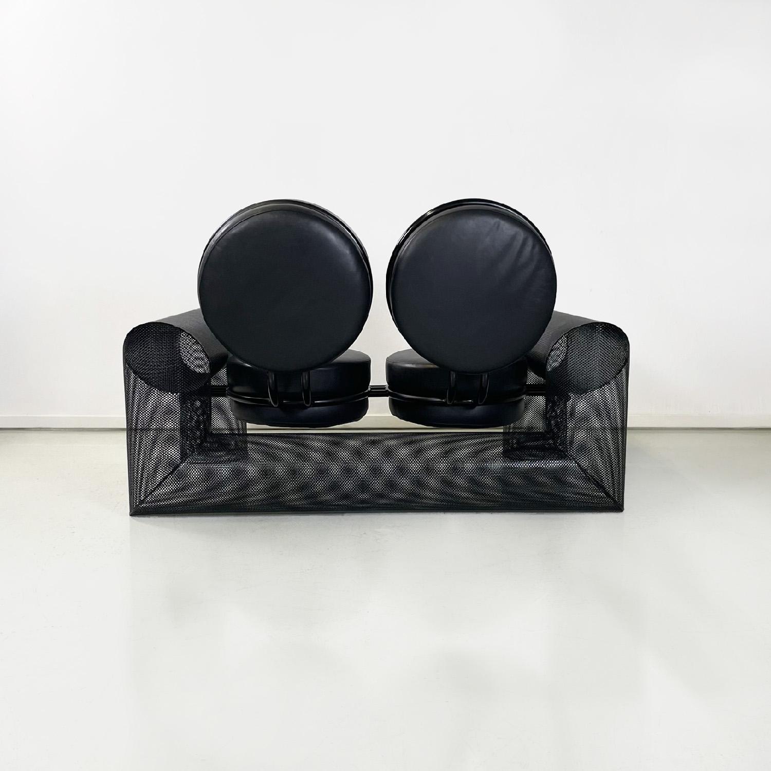 Late 20th Century Italian postmodern black sofa Re e Regina by Mario Botta for Alias, 1980s For Sale