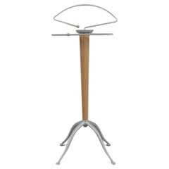 Italienischer postmoderner Calligaris-Valet Stand, Made in Italy 1980er Jahre