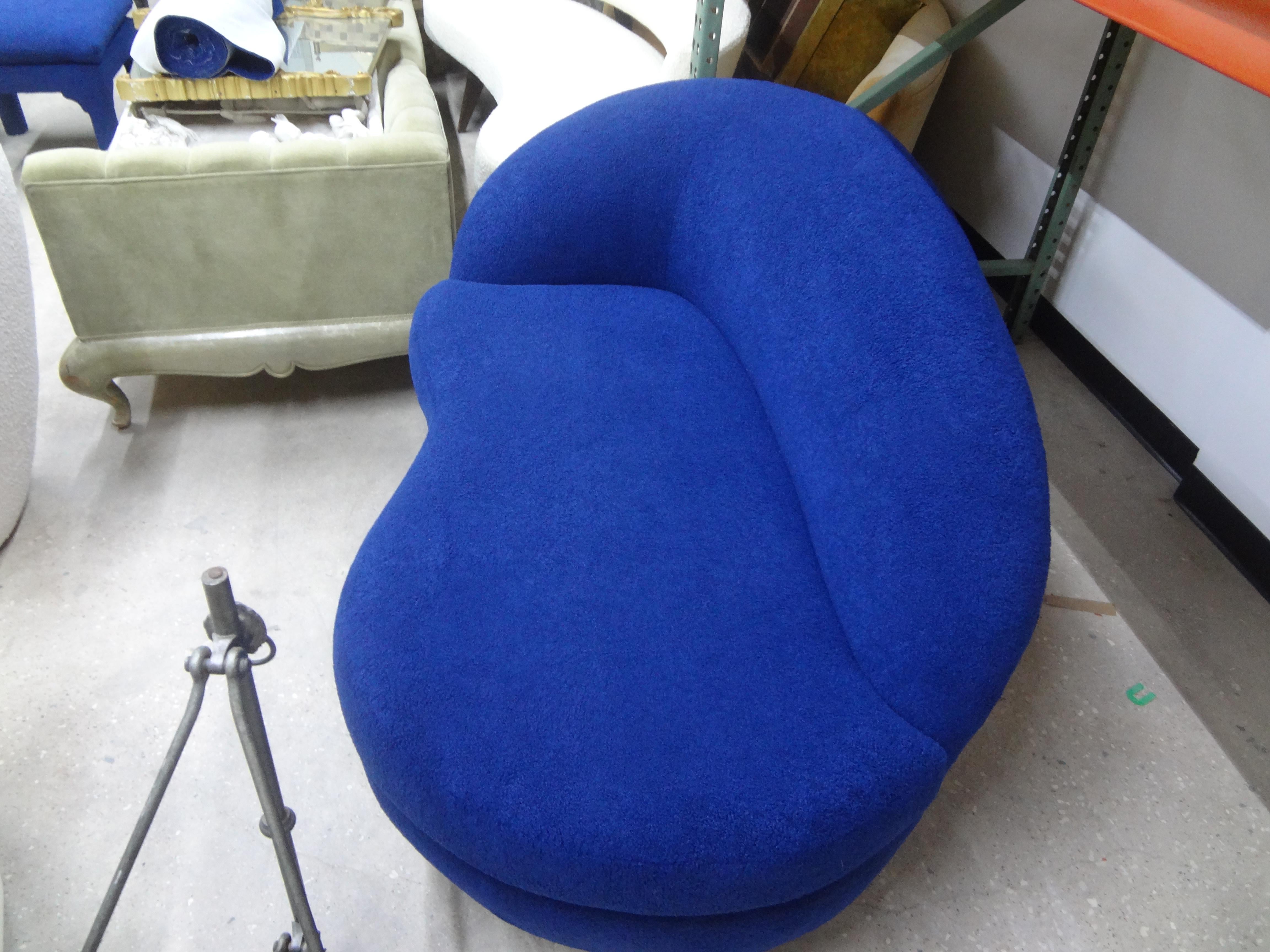 Loveseat o Sofá Escultural Curvo Moderno Italiano Acero inoxidable en venta