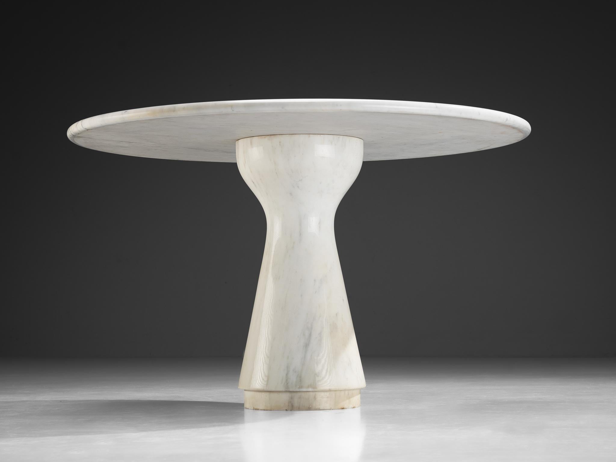 Ensemble de salle à manger italienne postmoderne, table en marbre et chaises Girgi mobiles en vente 6