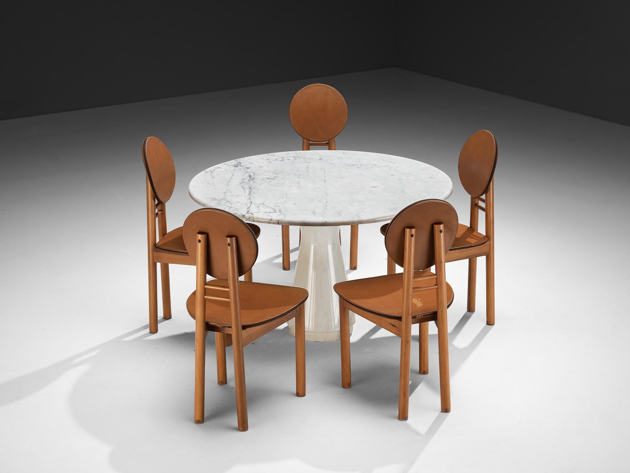 Table de salle à manger ou de centre, marbre, Italie, années 1960

Cette table de salle à manger exceptionnelle, fabriquée en Italie dans les années 1960 ou 1970, témoigne de l'attachement de cette époque à un design pur et intemporel. Construite
