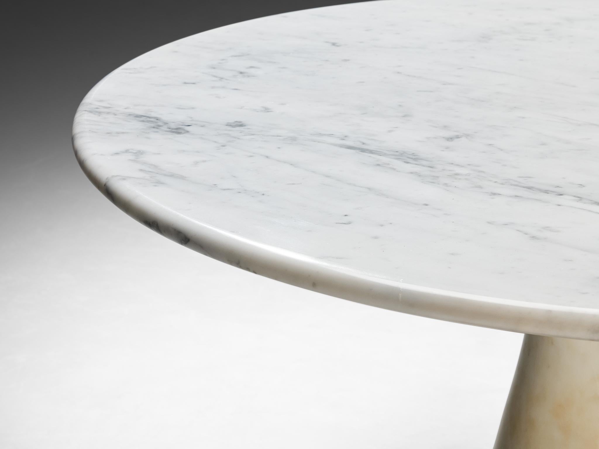 Ensemble de salle à manger italienne postmoderne, table en marbre et chaises Girgi mobiles en vente 3