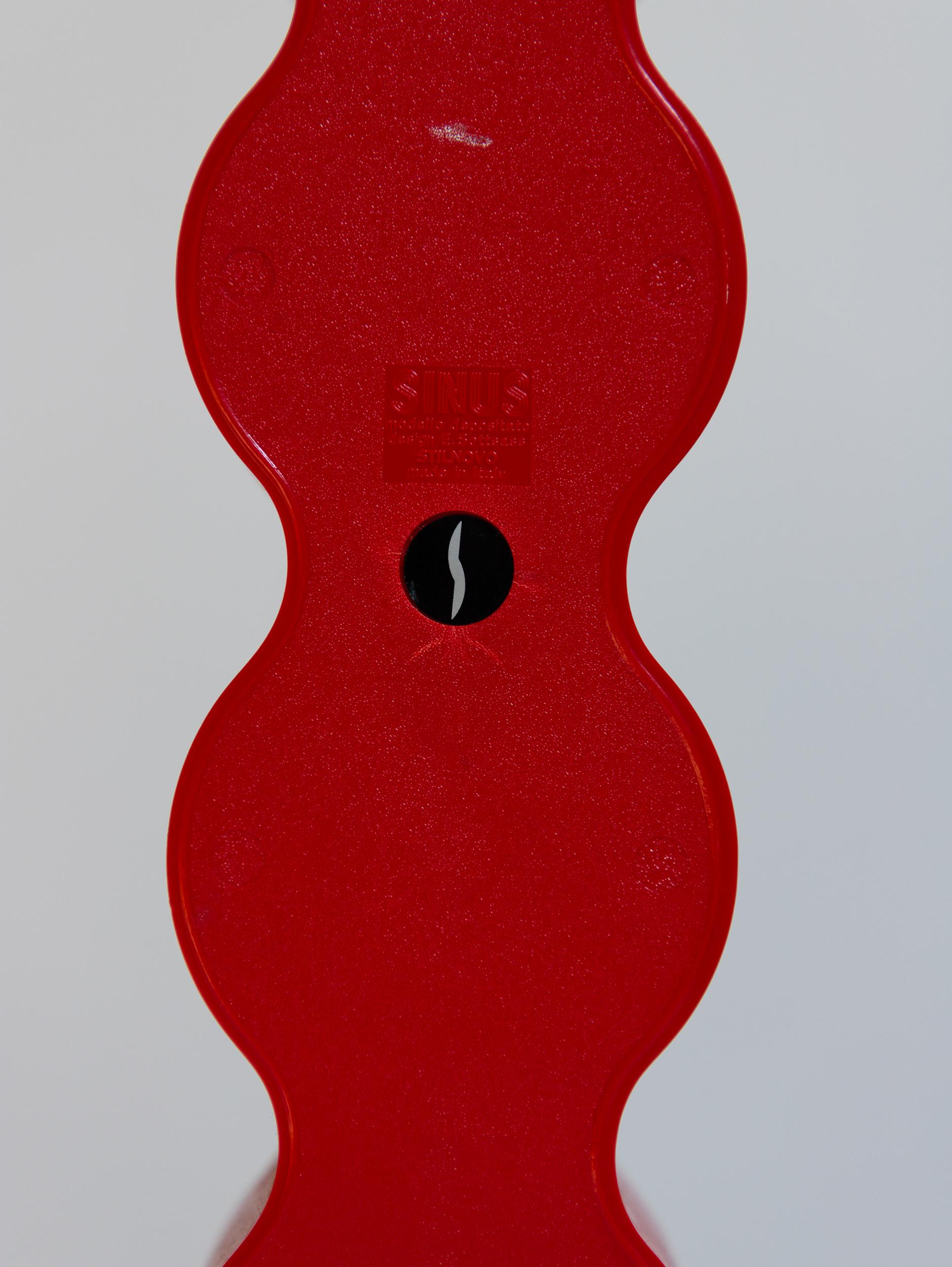 Italienische postmoderne Lampe Sinus, Ettore Sottsass für Stilnovo Sinus, rot im Angebot 2