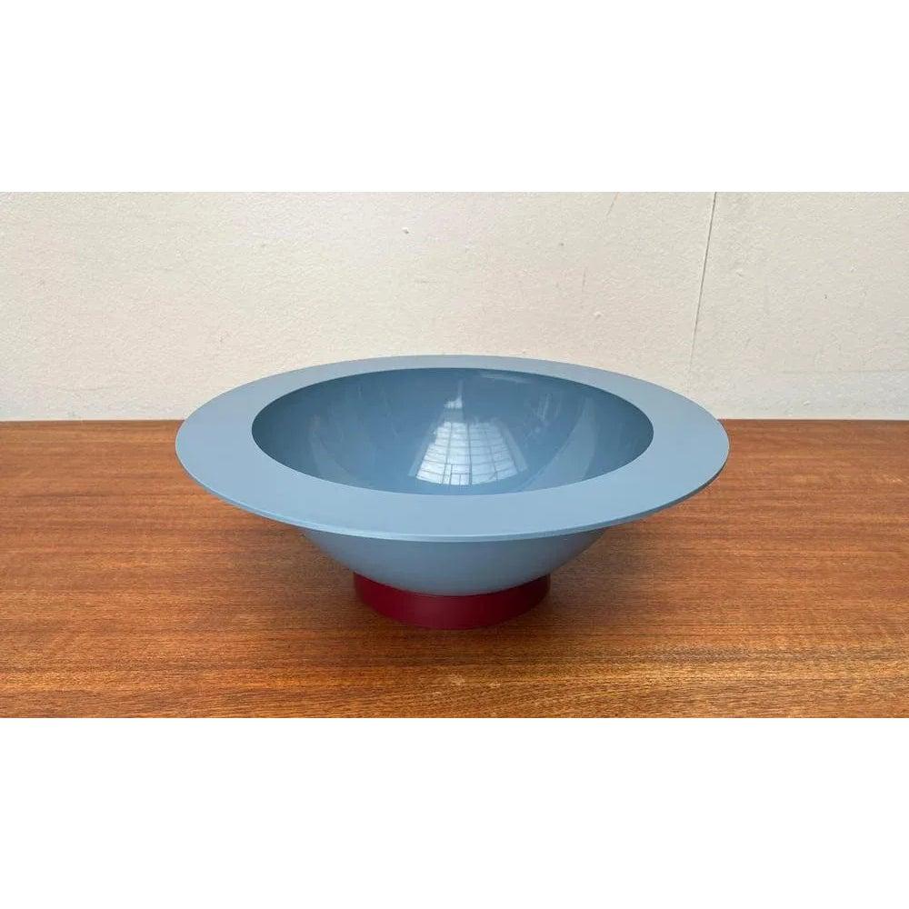 Insalatiera italiana postmoderna della serie Euclid di Michael Graves per Alessi, anni '80, in ottime condizioni. Progettato dal 1980 al 1989 Questo pezzo ha un marchio di attribuzione.

Informazioni aggiuntive:
Materiali: Plastica
Colore: