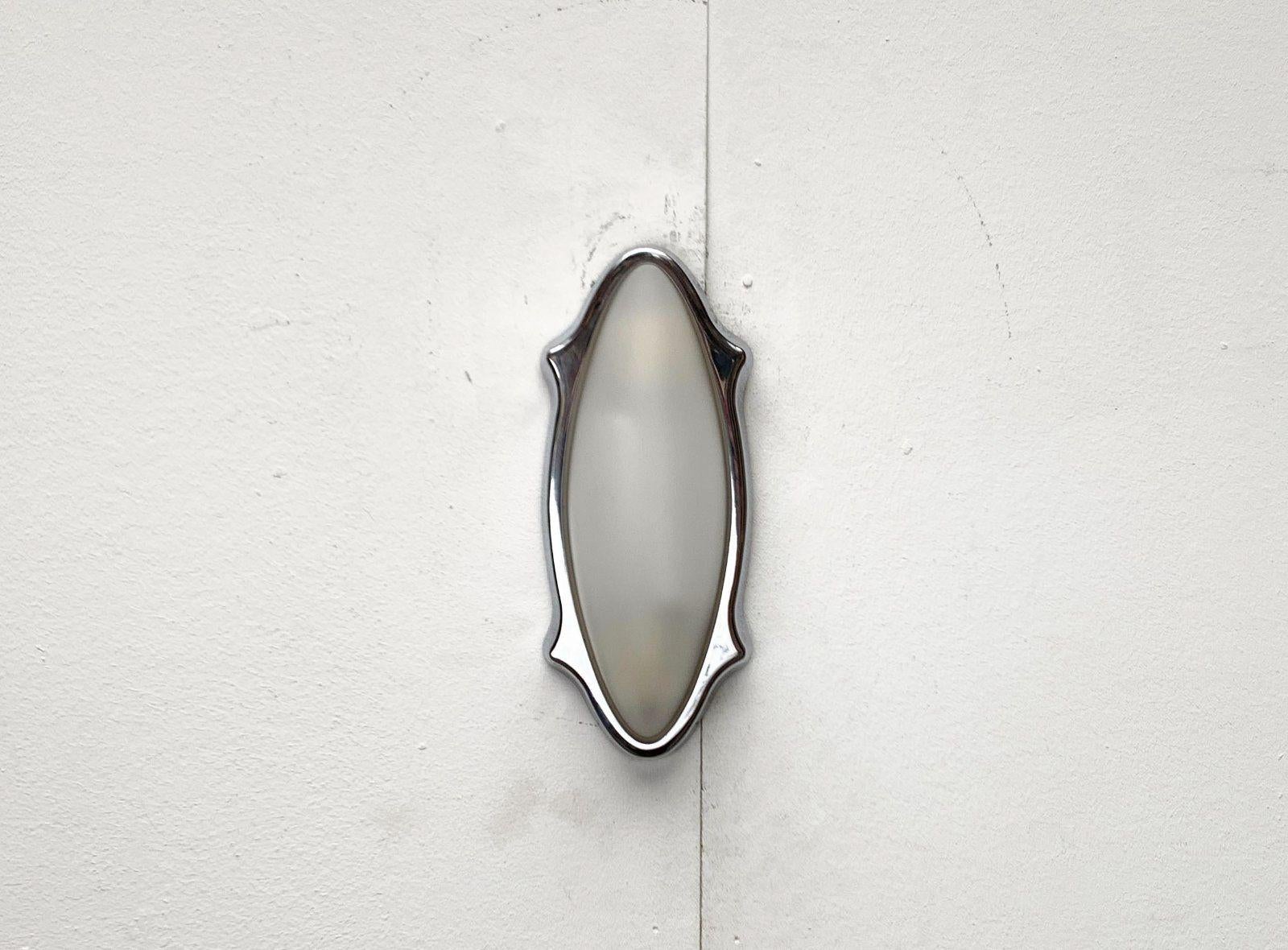 Italian Postmodern Geco 1 Indoor and Outdoor Wall Lamp for Arteluce, 1990s In Good Condition For Sale In Hamburg, DE