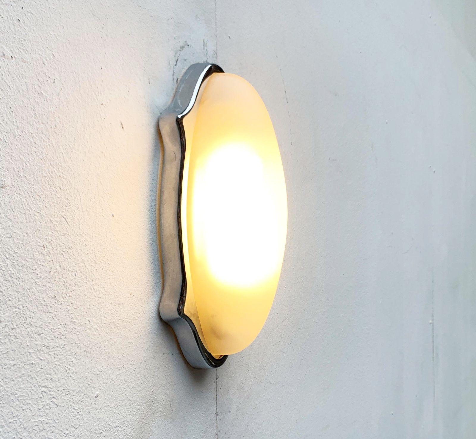 Italian Postmodern Geco 1 Indoor and Outdoor Wall Lamp for Arteluce, 1990s For Sale 2