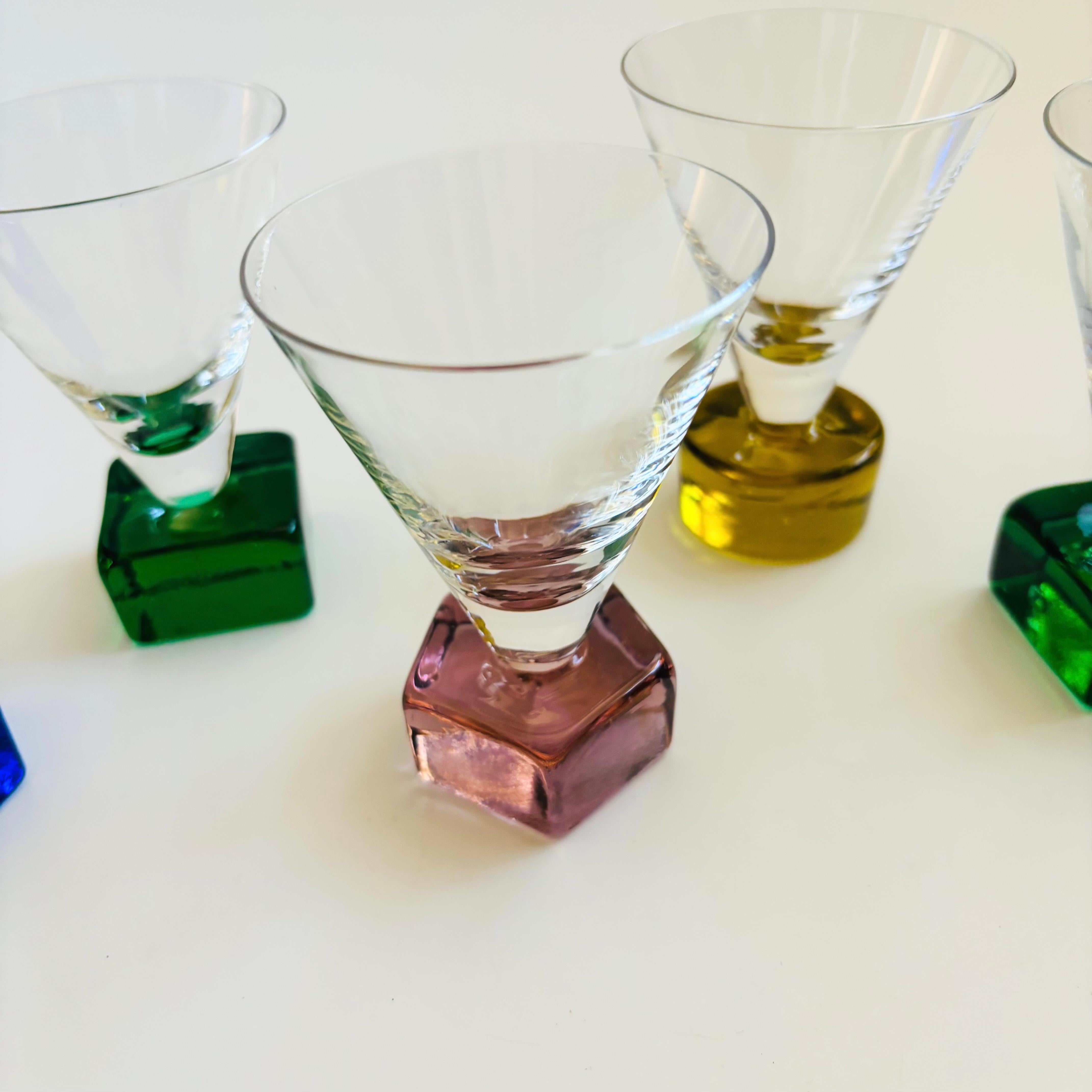 Copas Cordial Geométricas Postmodernas Italianas by Venezia - Set de 7 en Bueno estado para la venta en Fairfield, CA