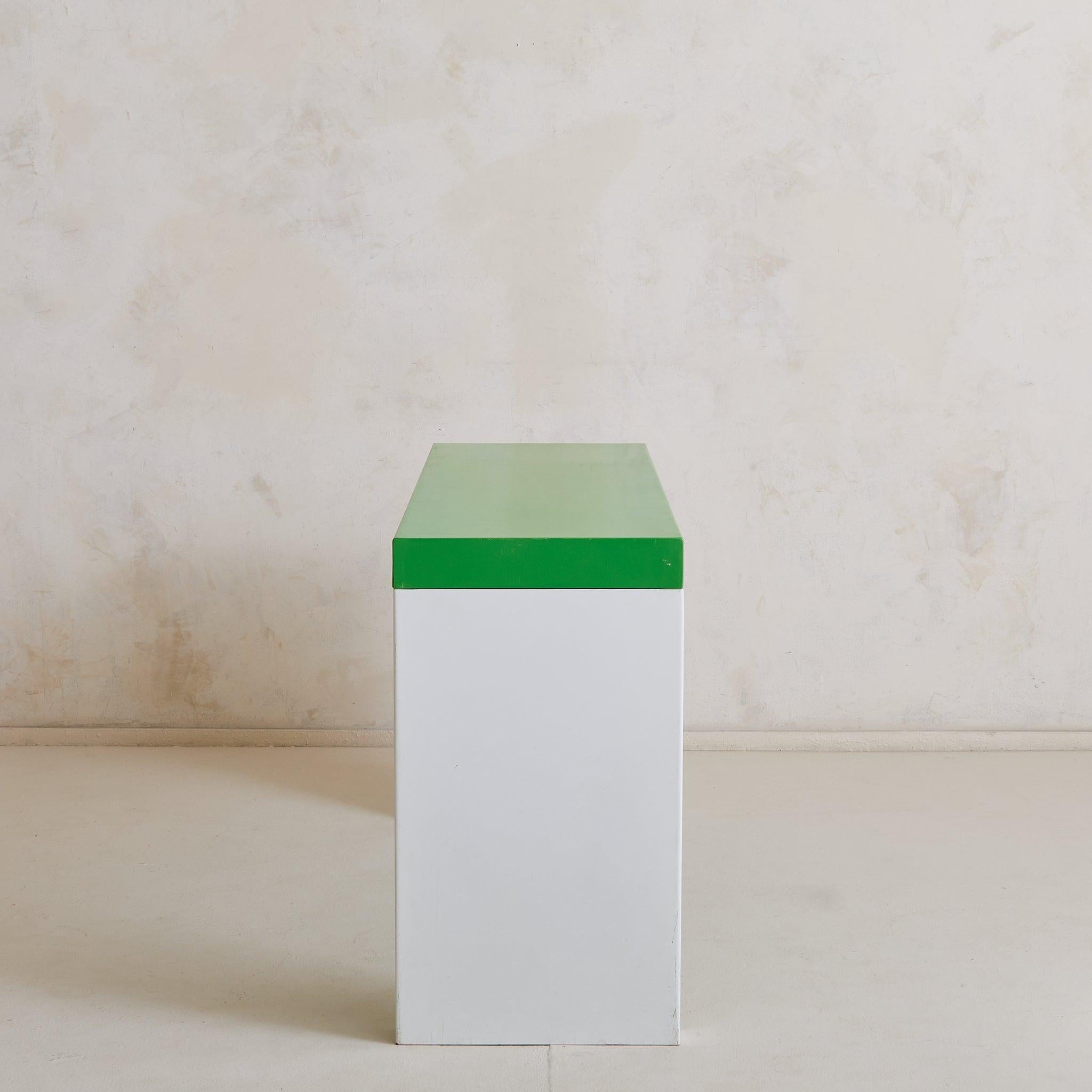 Italian Postmodern Green + White Steel Console or Desk In Good Condition For Sale In Chicago, IL