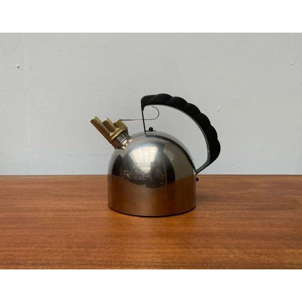 Hervidor italiano postmoderno de Richard Sapper para Alessi, años 80 Italiano en venta