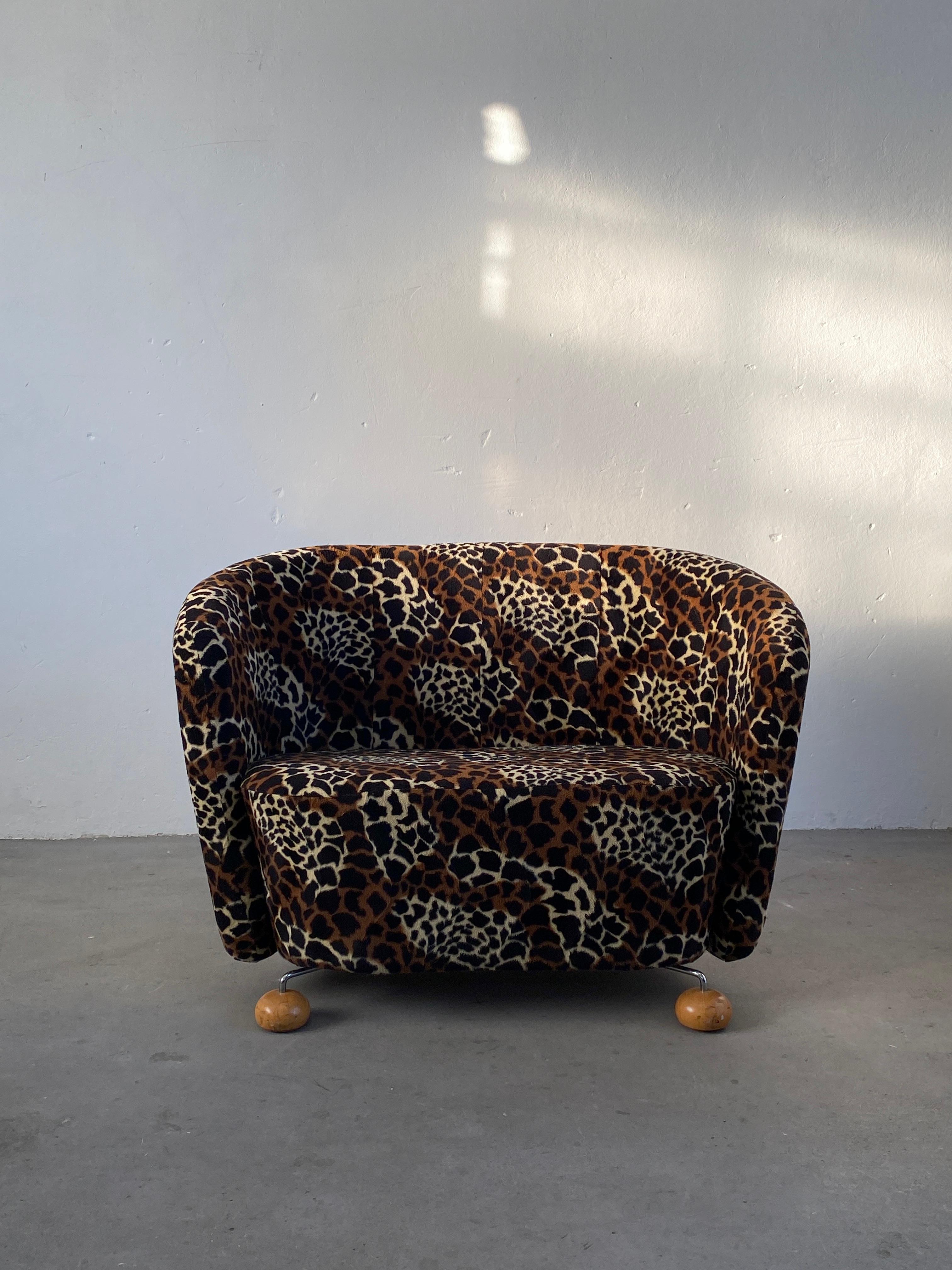 European Italian Postmodern Leopard Pattern Vintage Two-Seater / Retro Modernist Loveseat