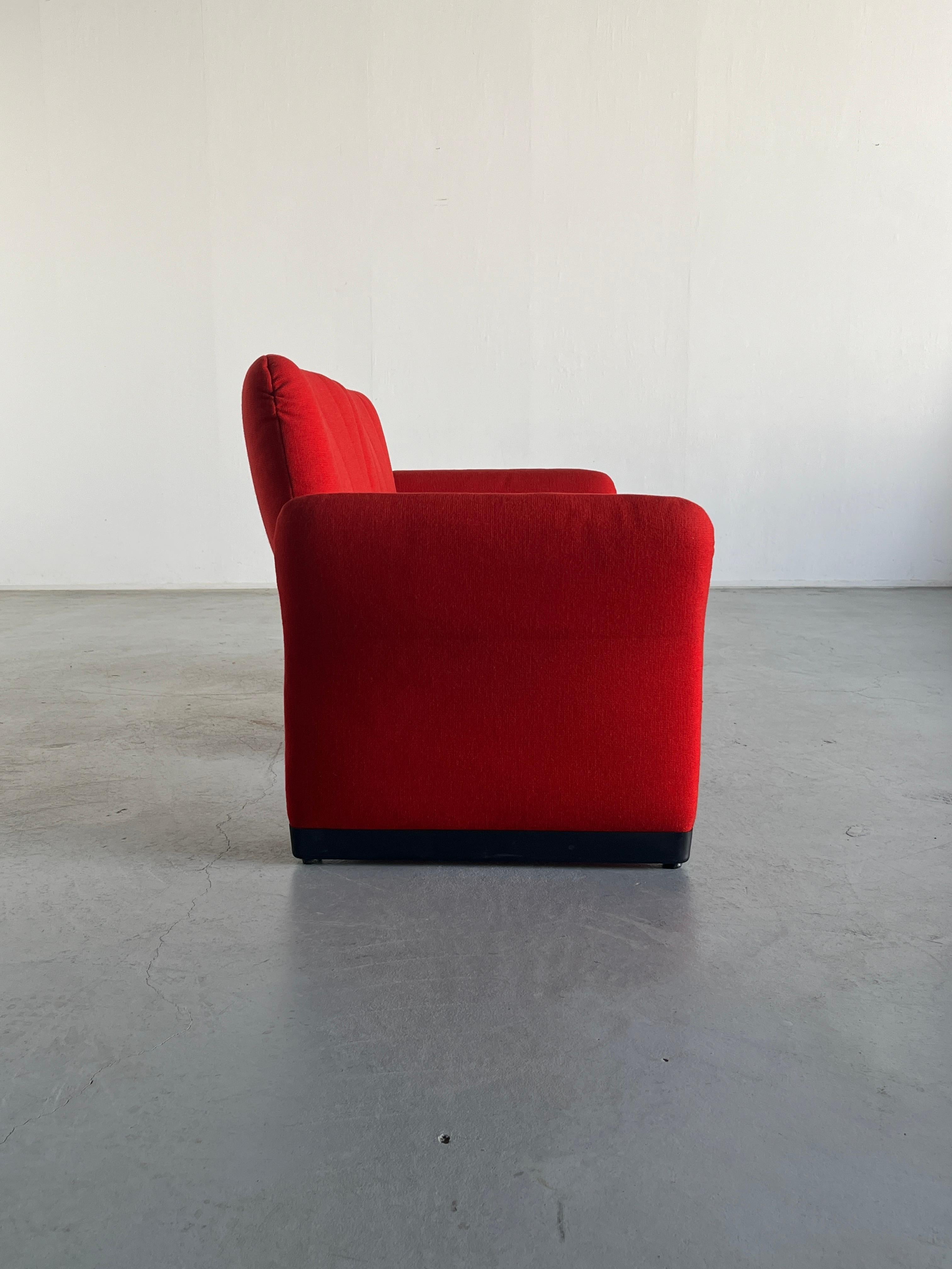 Fin du 20e siècle Siège d'amour italien postmoderne dans le style de Giancarlo Piretti, 1970 en vente
